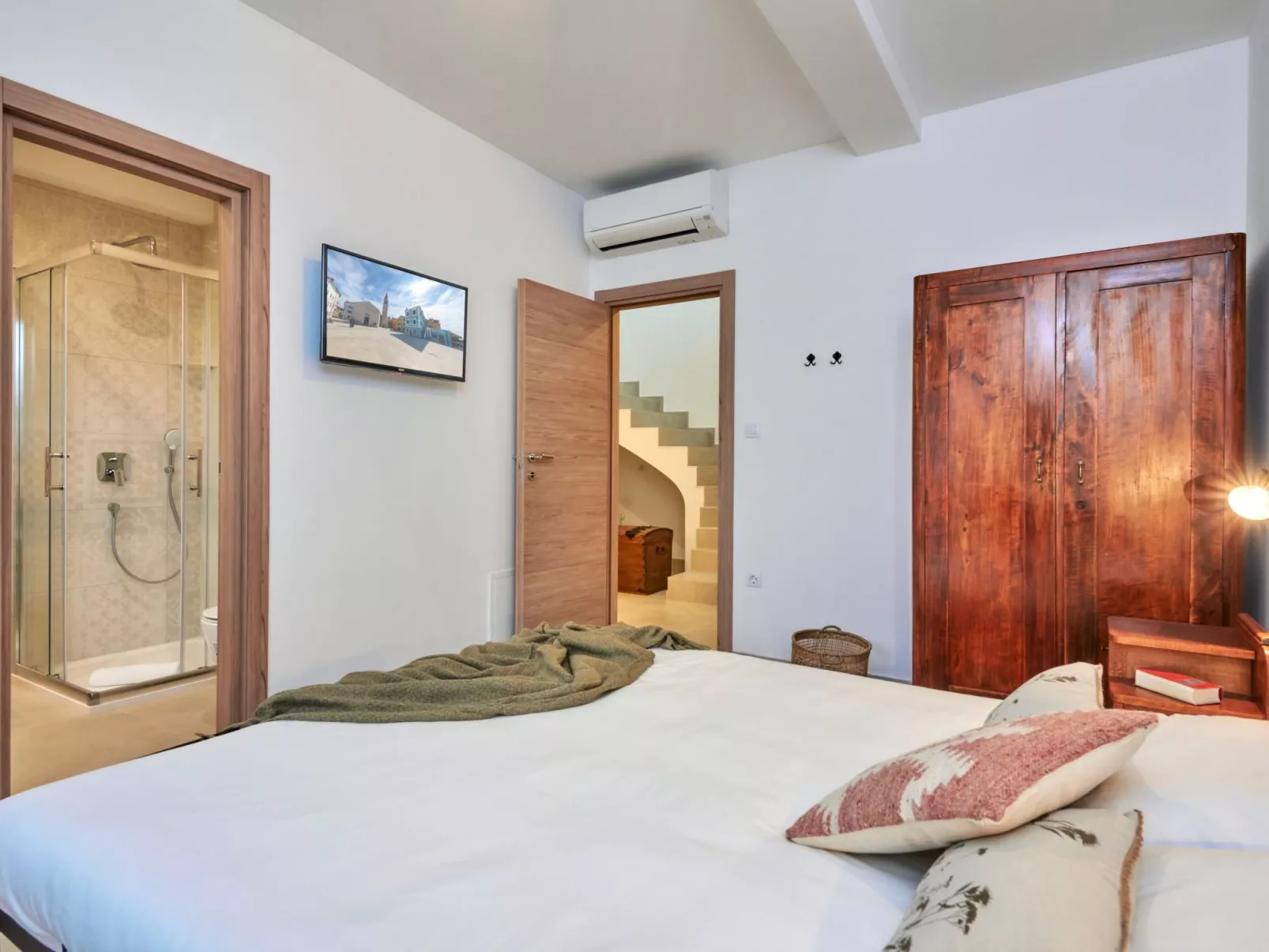 Haus in Fažana mit Terrasse und schöner Aussicht-Binnen