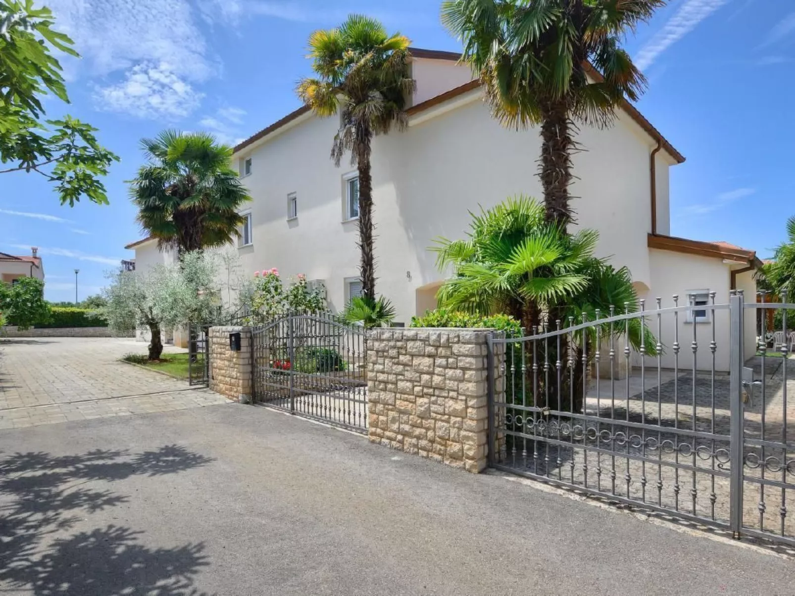 Residence Paradiso 2-Buiten