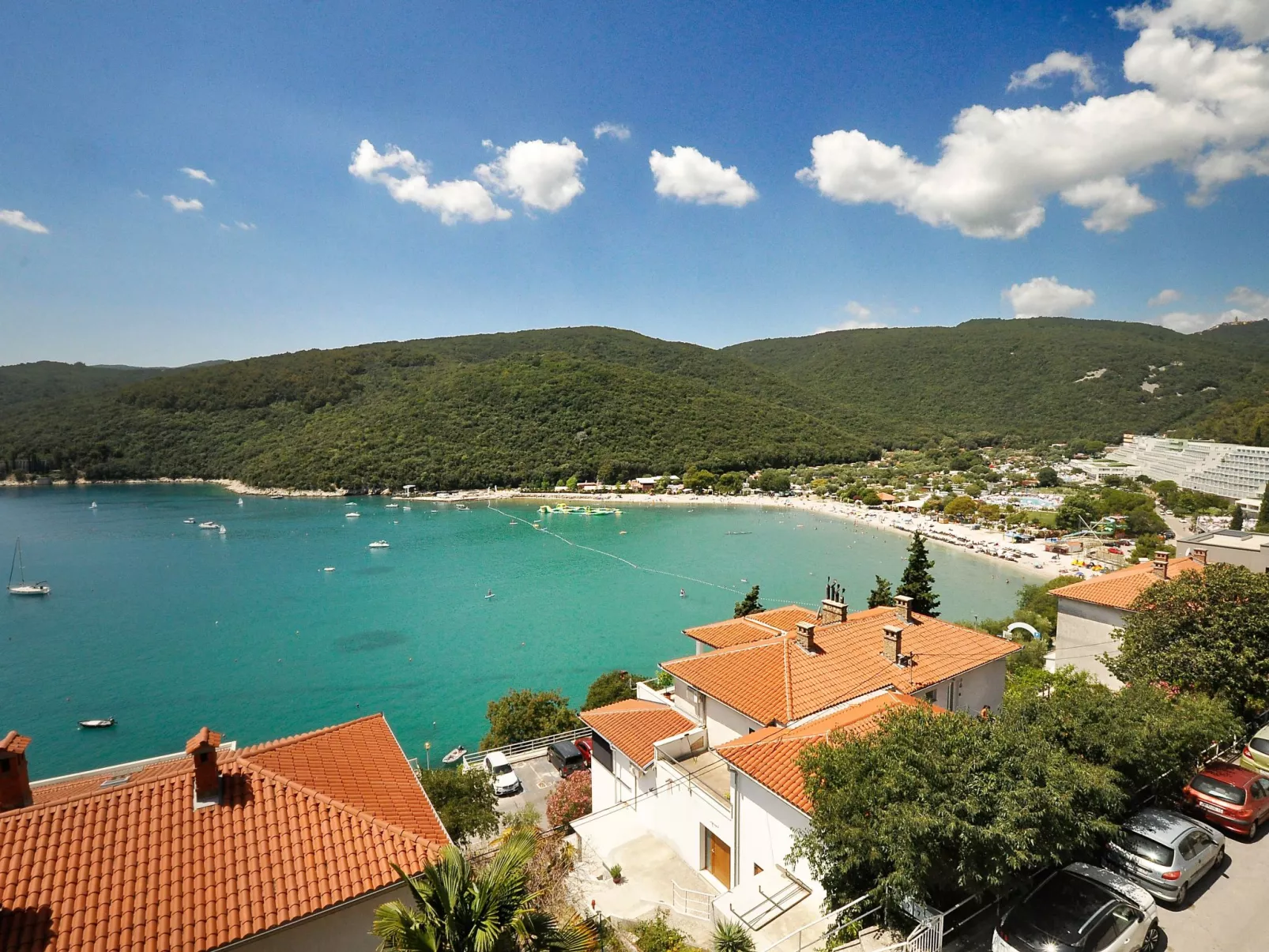 Zwei-Zimmer-Wohnung in der Nähe des Meeres