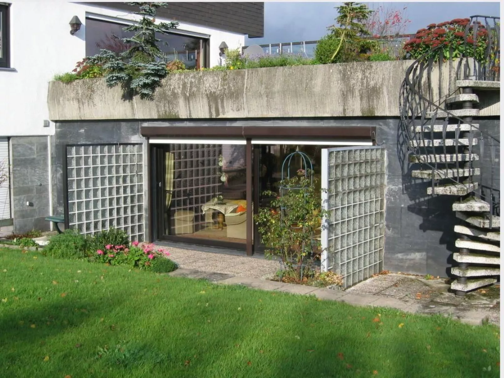 Mit eigener Terrasse