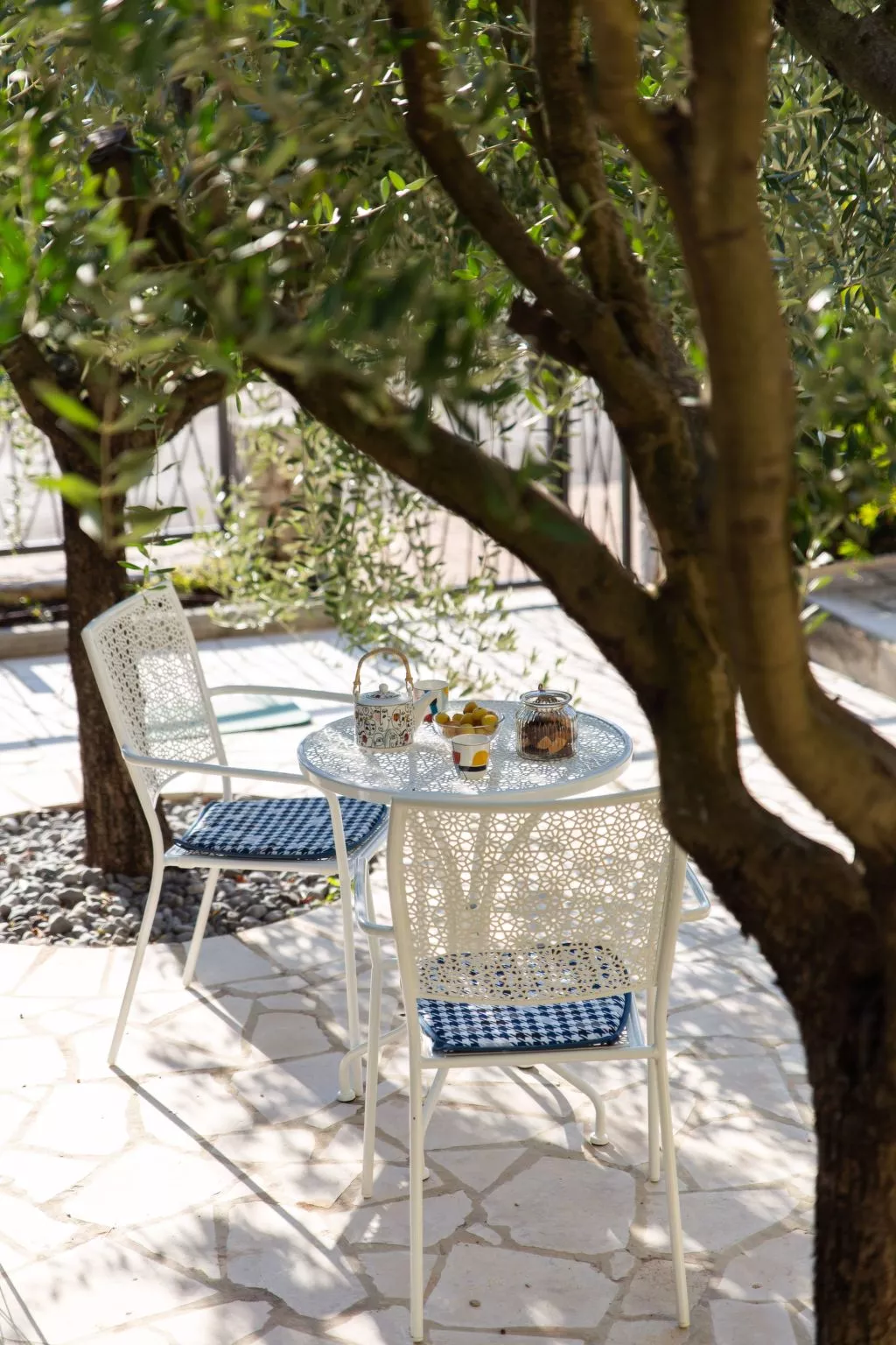 Moderne Wohnung im Erdgeschoss-Buiten