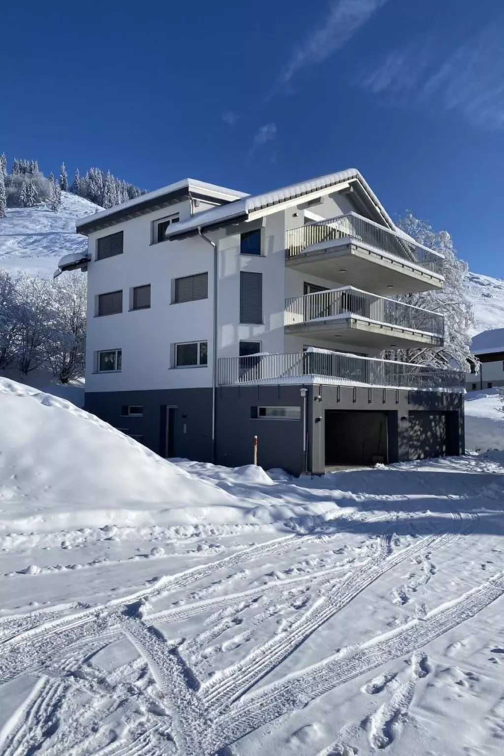 Moderne Ferienwohnung ROTHORN mit 2 Schlafzimmer-Buiten