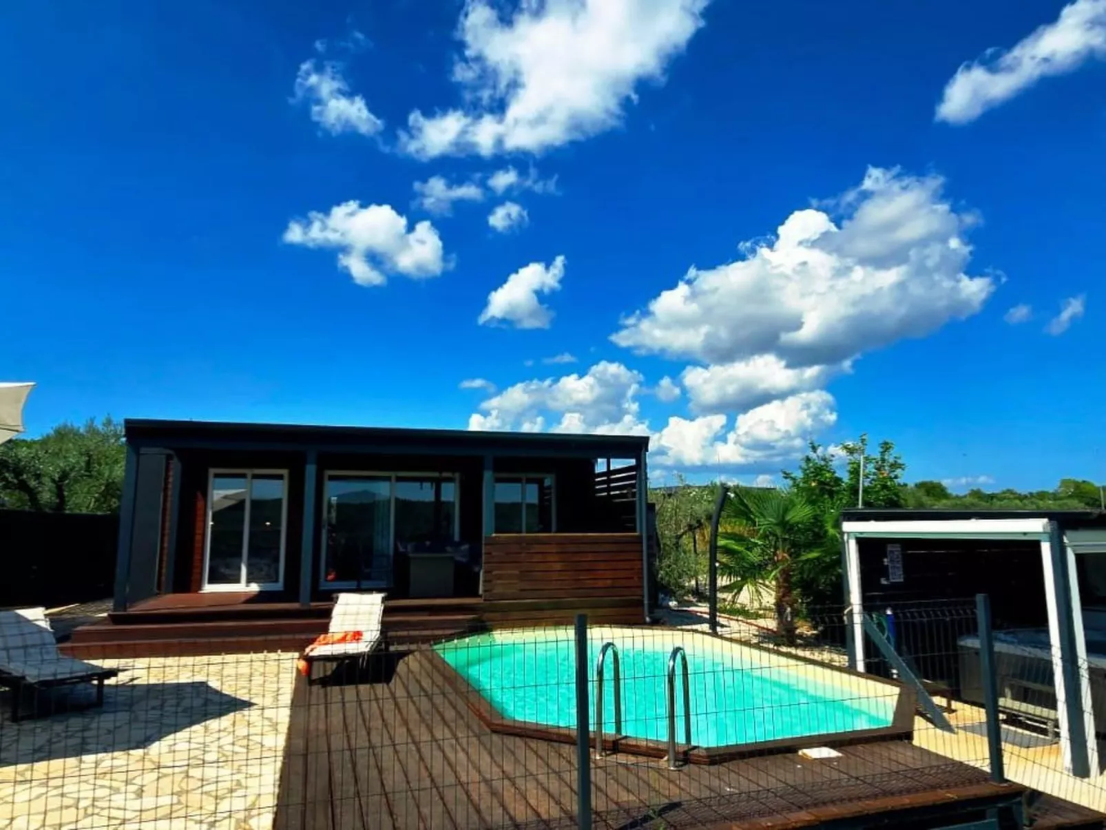 Beach House BET, romantisches Refugium im Olivenhain-Image-tags.info