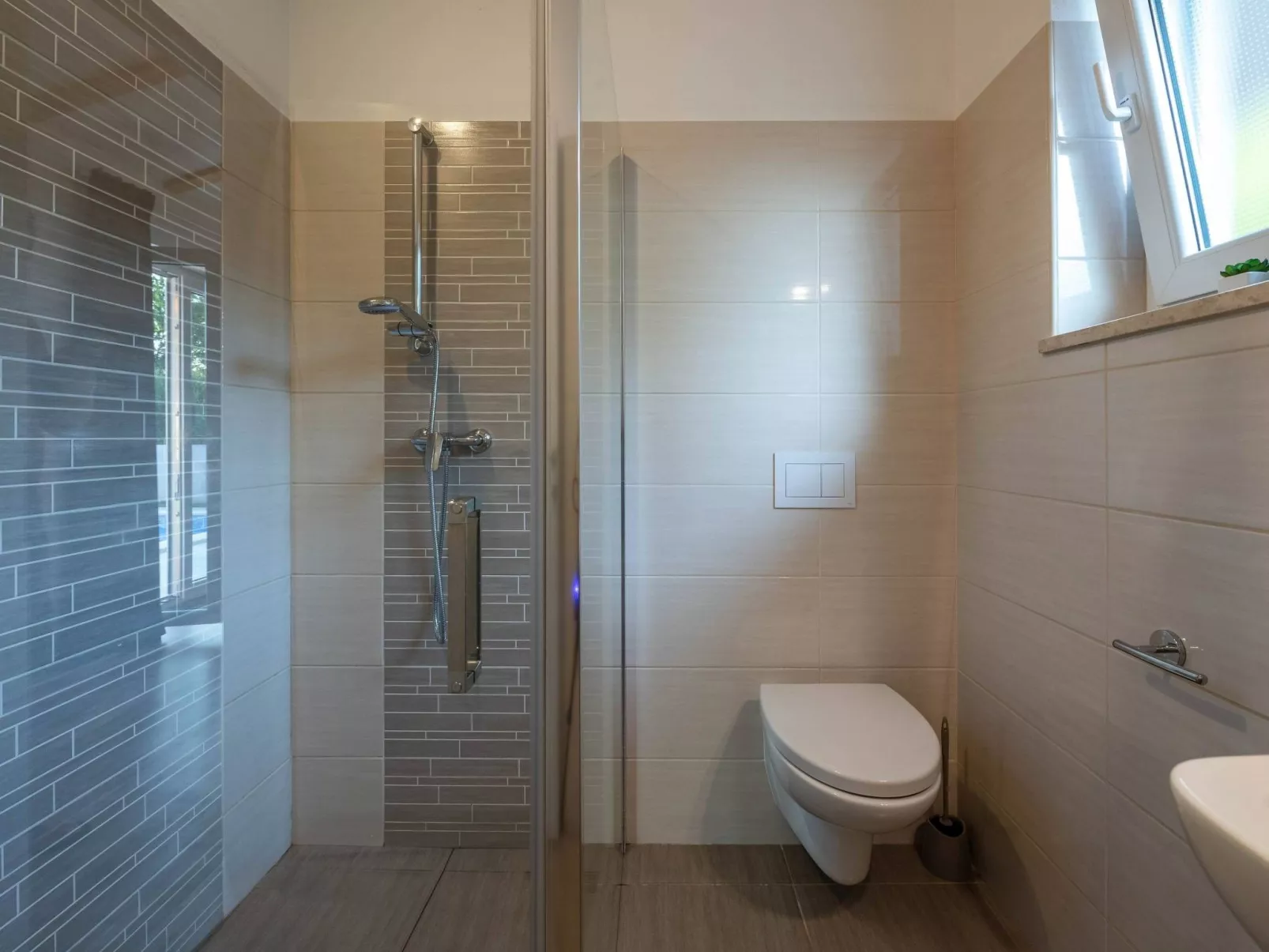 Villa Blaise-Image-tags.info