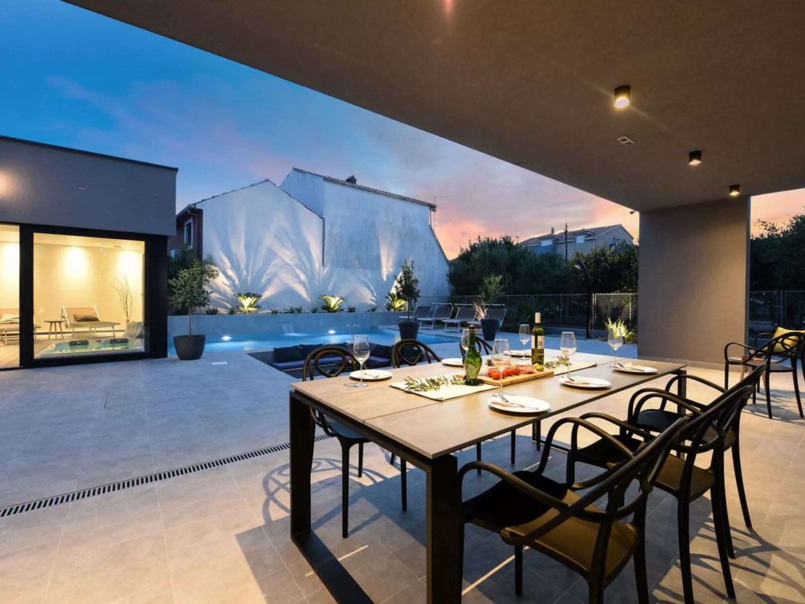 Villa "Omnia" mit Whirlpool