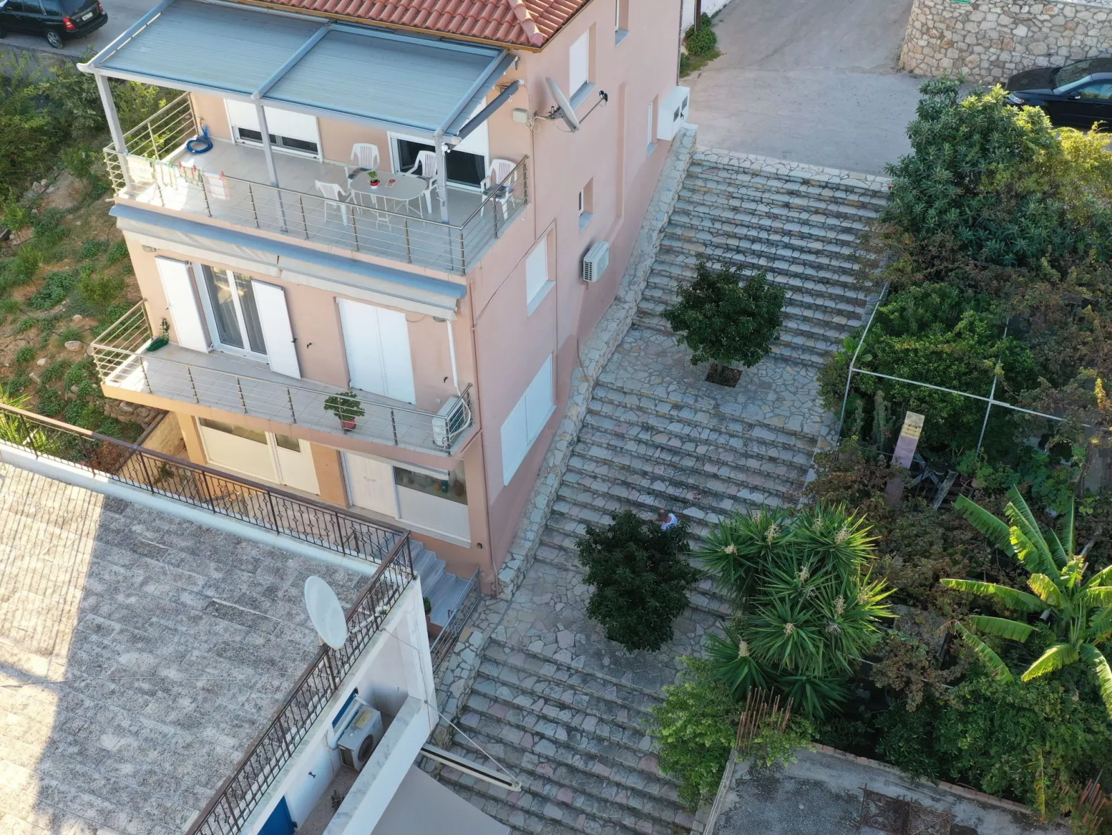 Charmantes Appartement in Derveni-Buiten