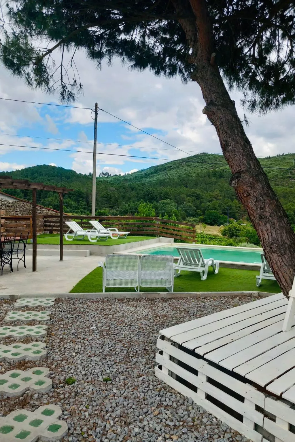 Weißes Haus in Douro Weinberge-Buiten