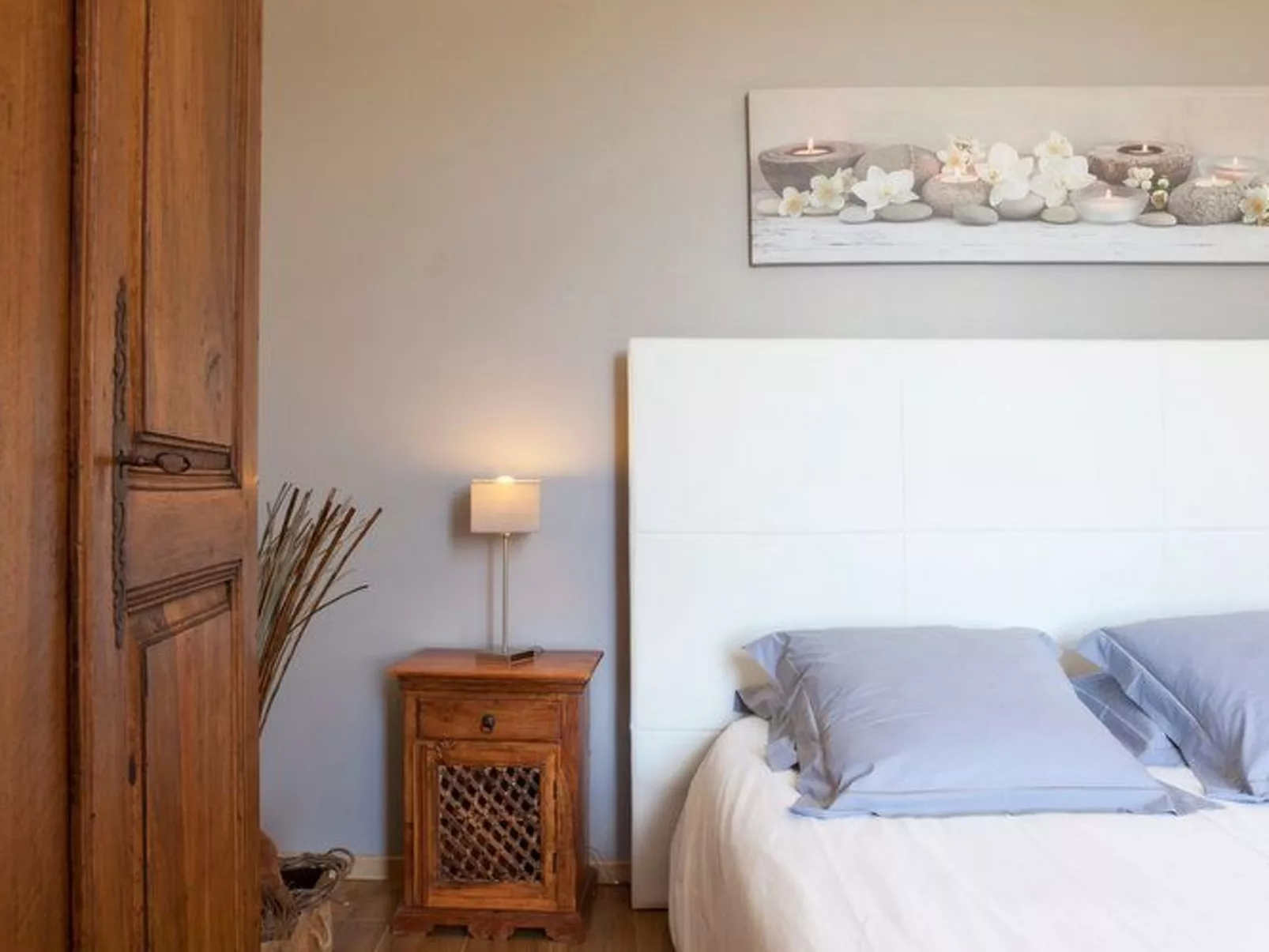 Domäne "Suite Luna" mit Infinity-Pool-Image-tags.info