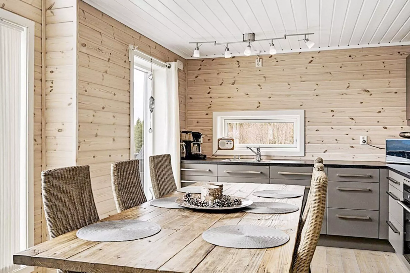 4 sterren vakantie huis in Fall-By Traum-Binnen