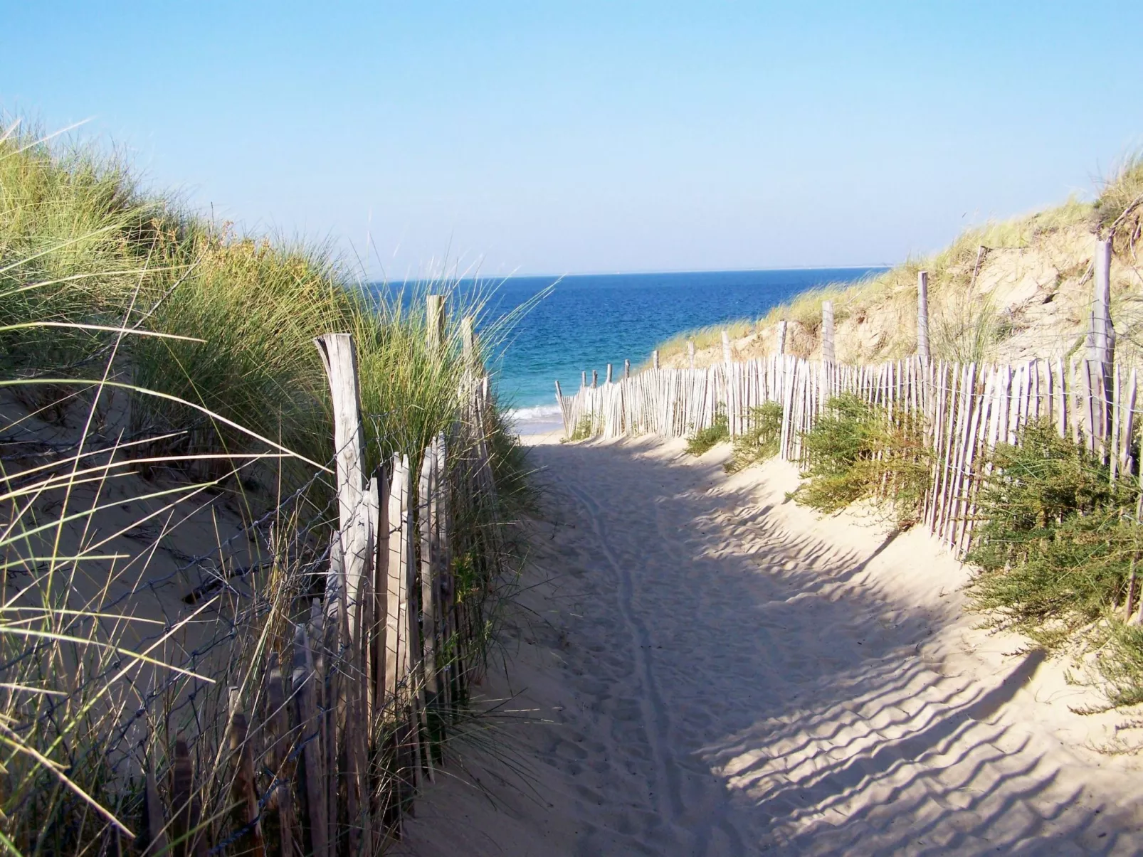 "Villa Joss" in Strandnähe-Buiten