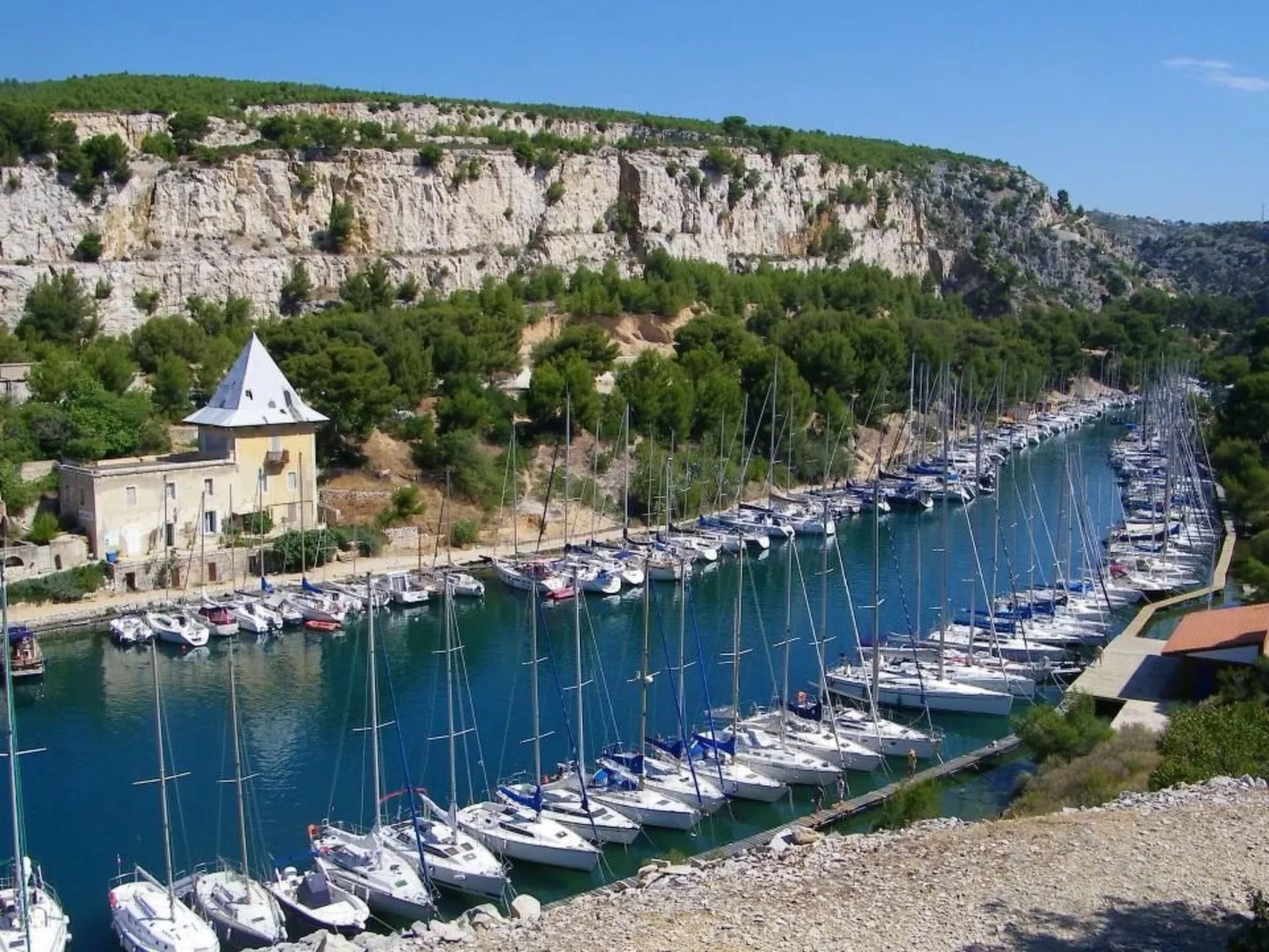Villa und Pool mit Meerblick nur für Sie