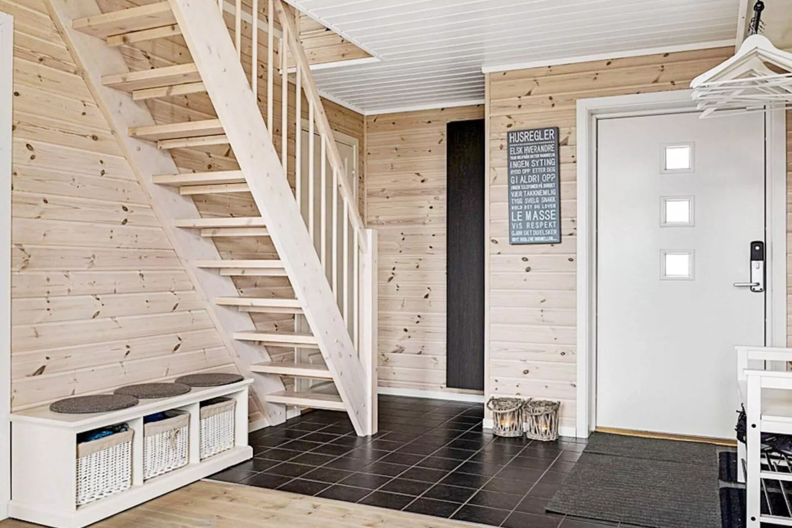 4 sterren vakantie huis in Fall-By Traum-Binnen