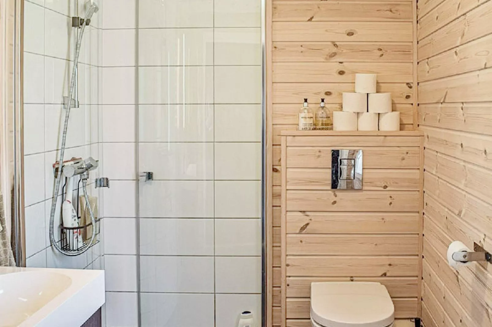 4 sterren vakantie huis in Fall-By Traum-Binnen