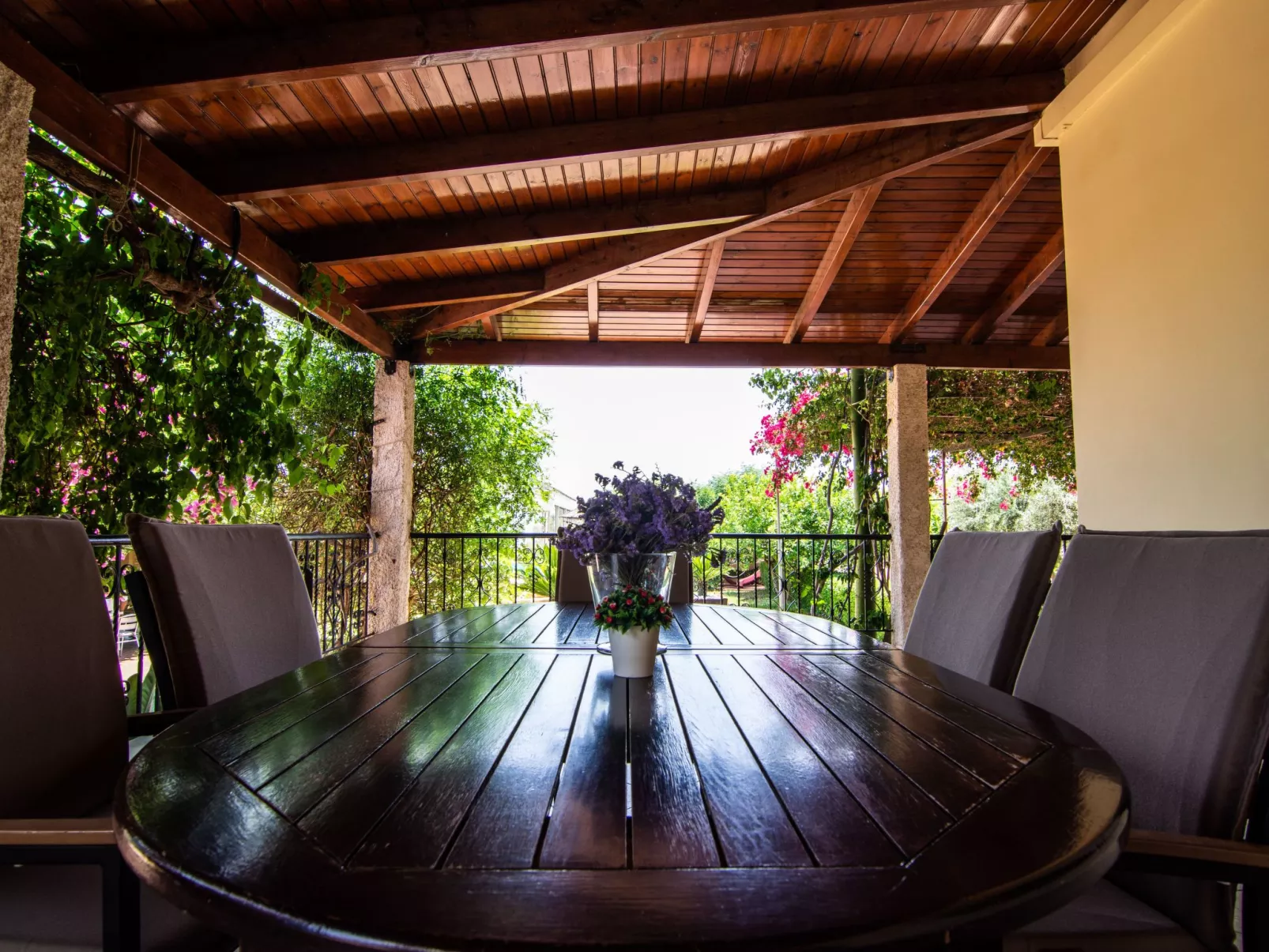 "Villa Rodon" mit privatem Pool-Buiten