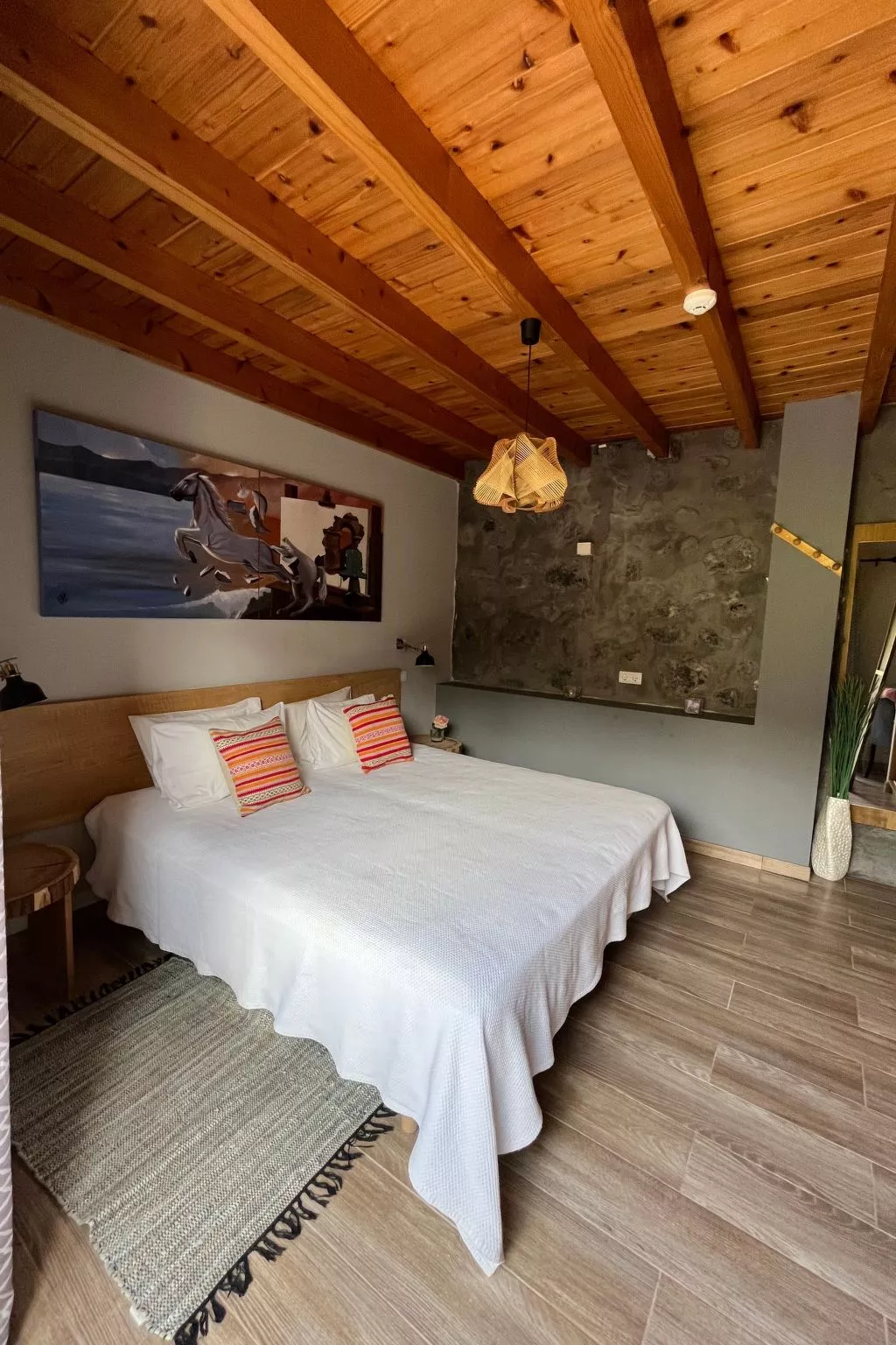 "Vinea Lava" mit Blick auf das Wasser