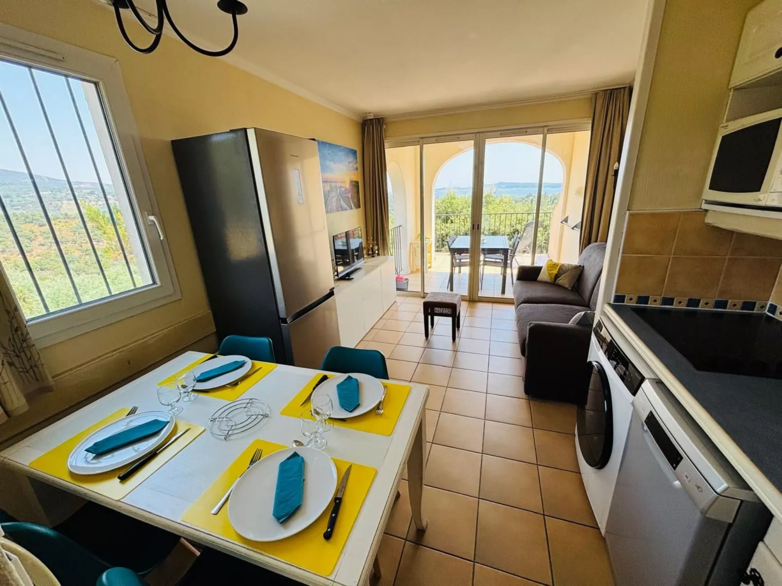 Urlaub in Grimaud 4 Personen Meerblick Klimatisiert