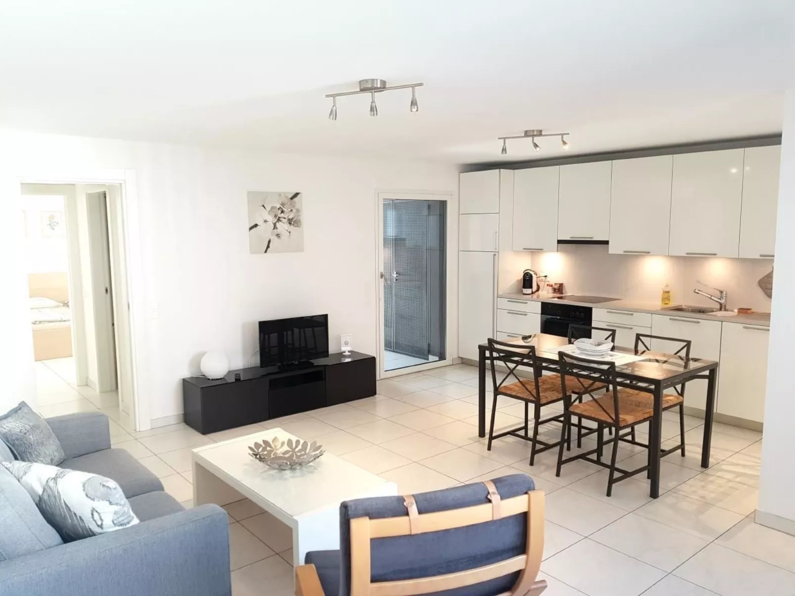 Residenza Vivian - Swan Lake Suite Apt. 304