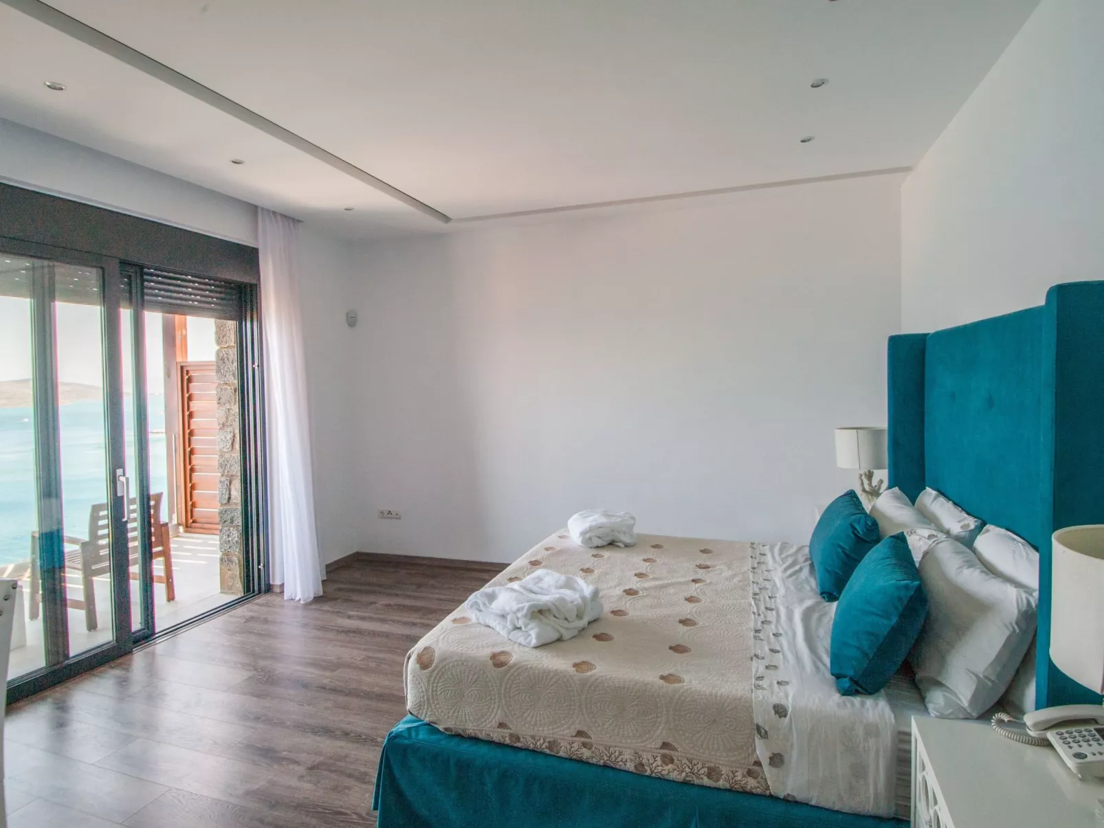 "Villa Dimitra" mit Infinity Pool-Binnen