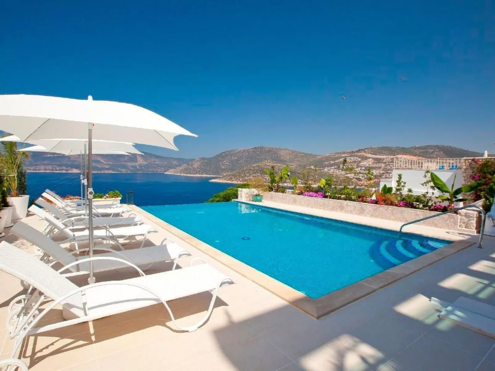 Ferienvilla mit Blick auf das Wasser