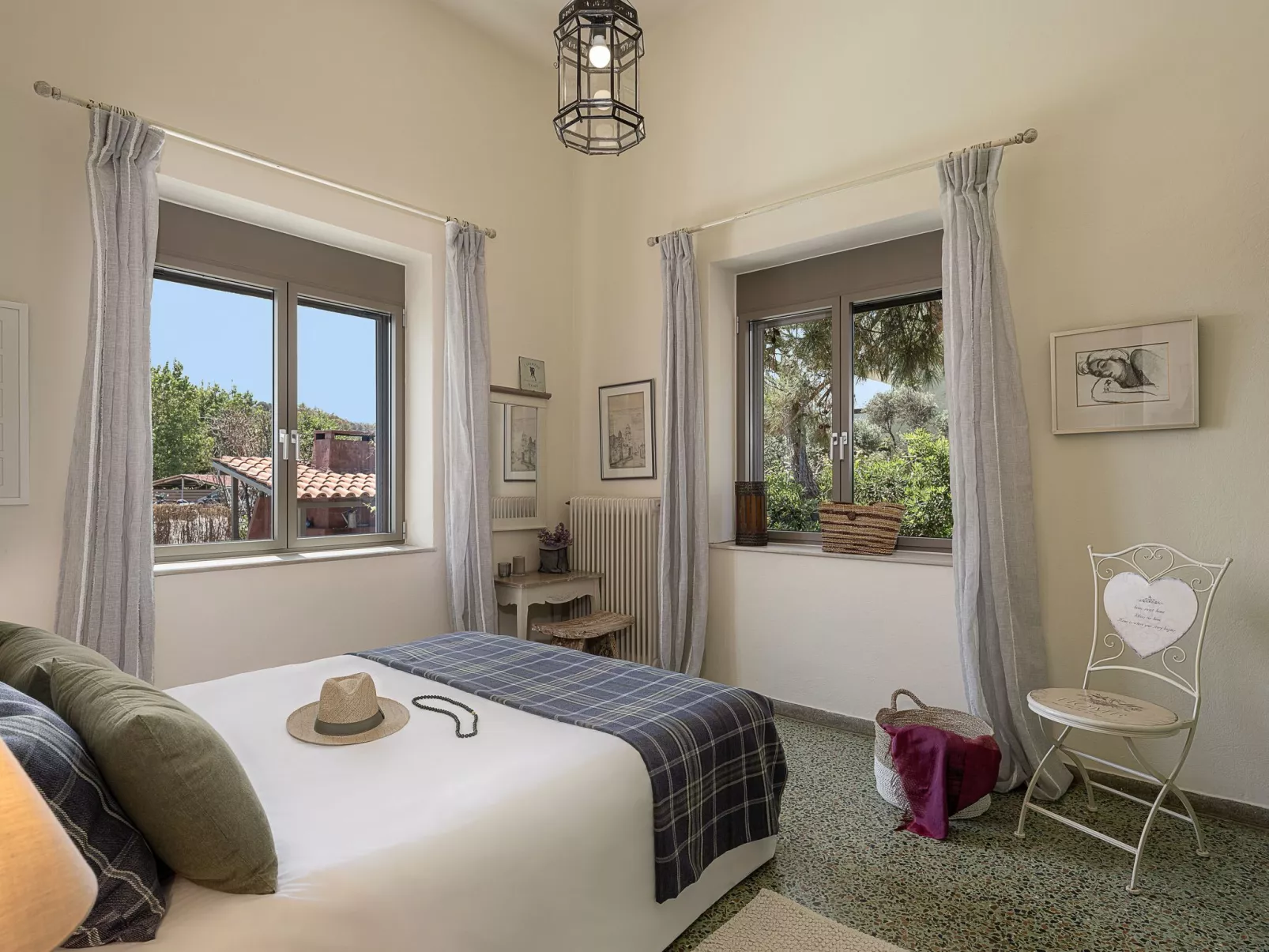 Am Strand mit Pool für eine oder zwei Familien-Binnen