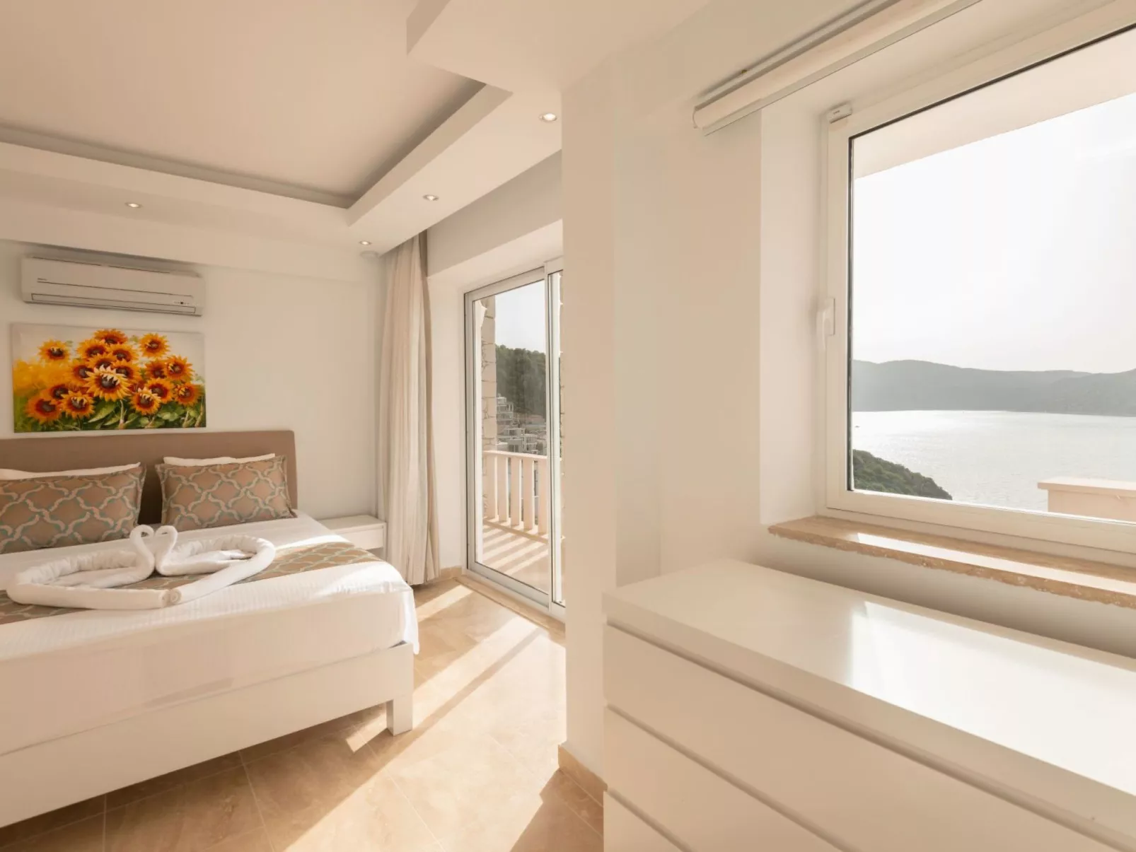 Luxuriöse Natursteinvilla "Ketchy"