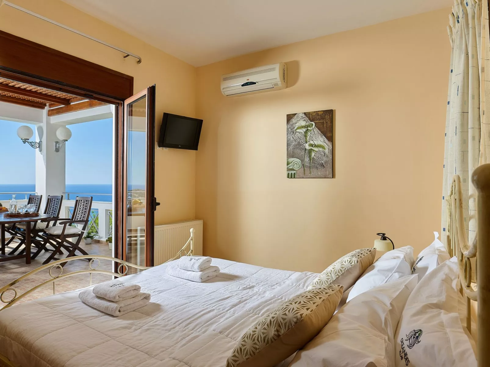 In Geropotamos mit Sonnenterrasse