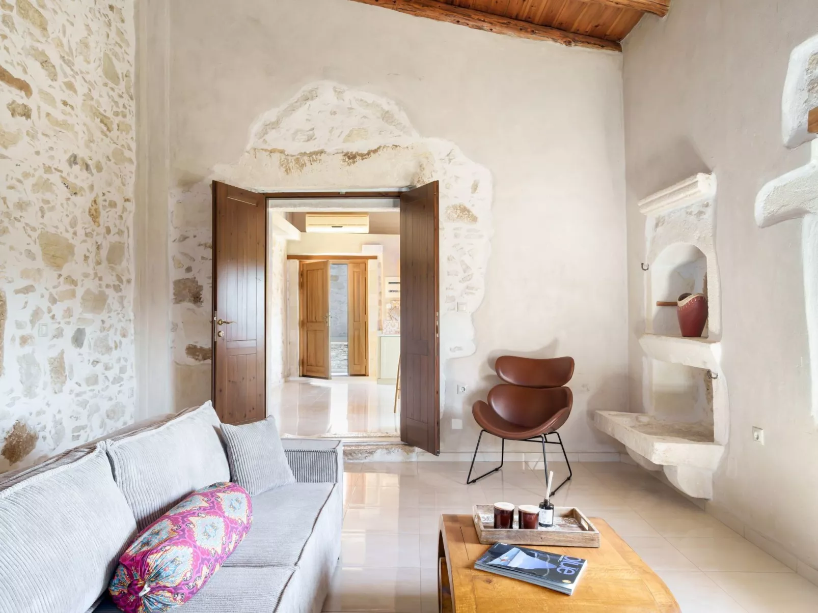 Neue Villa Myre 3, Privater Pool und 3 Wohnungen-Binnen