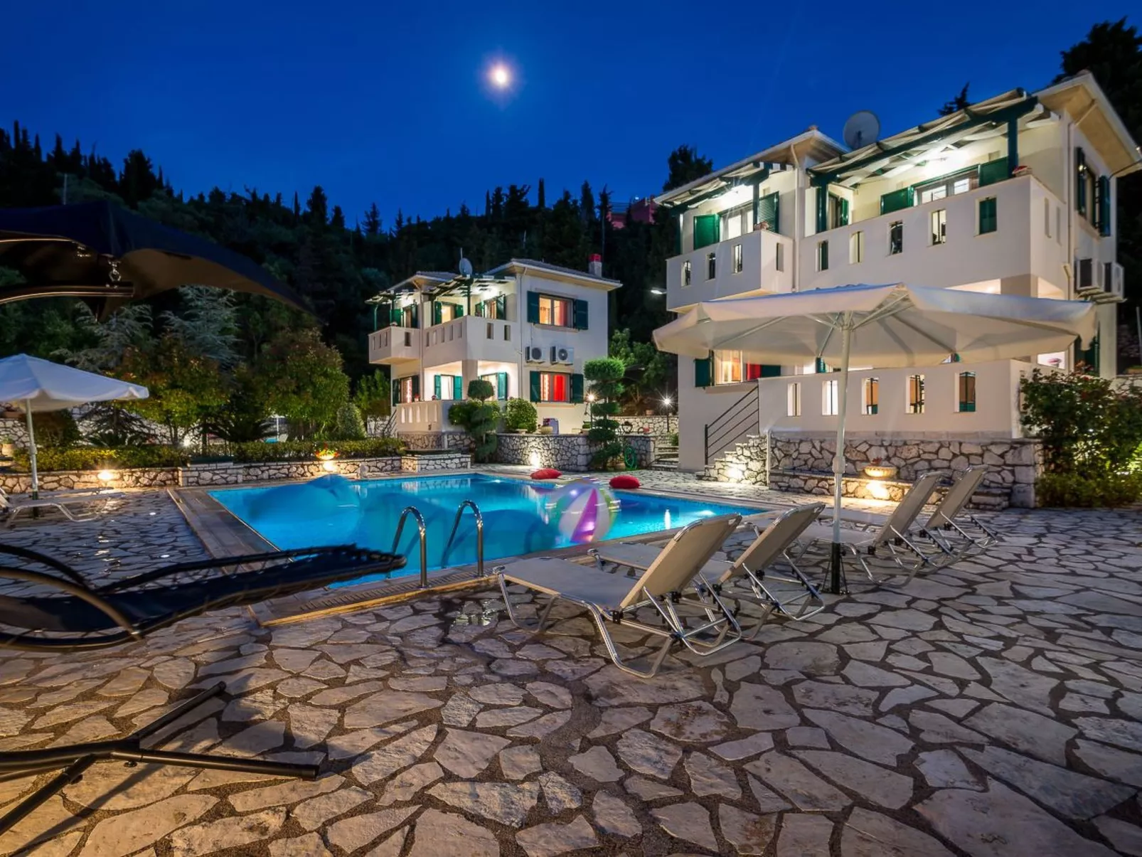 Zwei Villen mit privatem Pool, Aussicht, sehr nah an den Stränden-Buiten