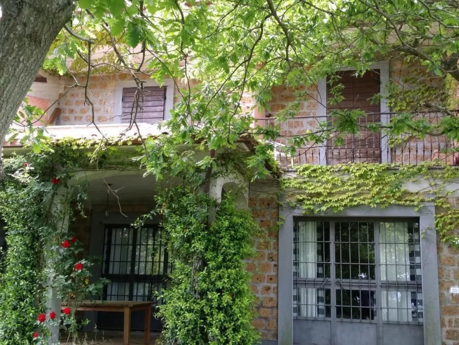 Villa auf dem Seehügel-Buiten