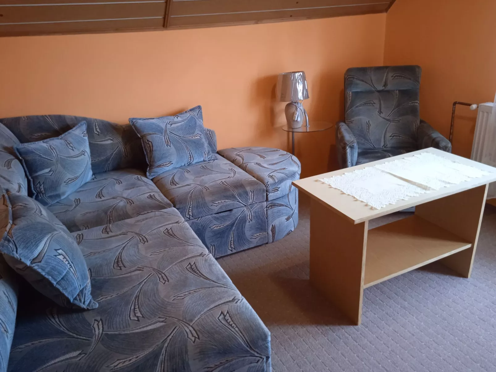 Mit Terrasse, Garten und Grill-Image-tags.info