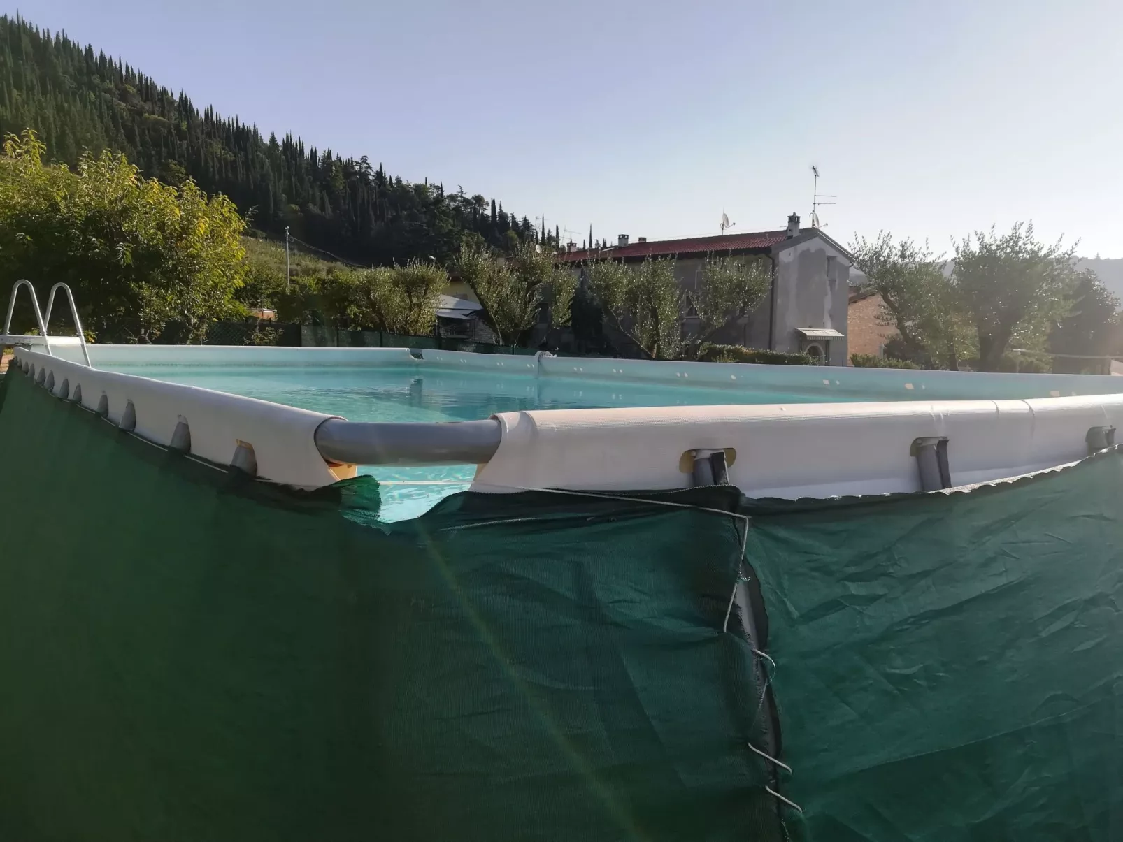 Anwesen mit Garten, Grill und Terrasse-Buiten