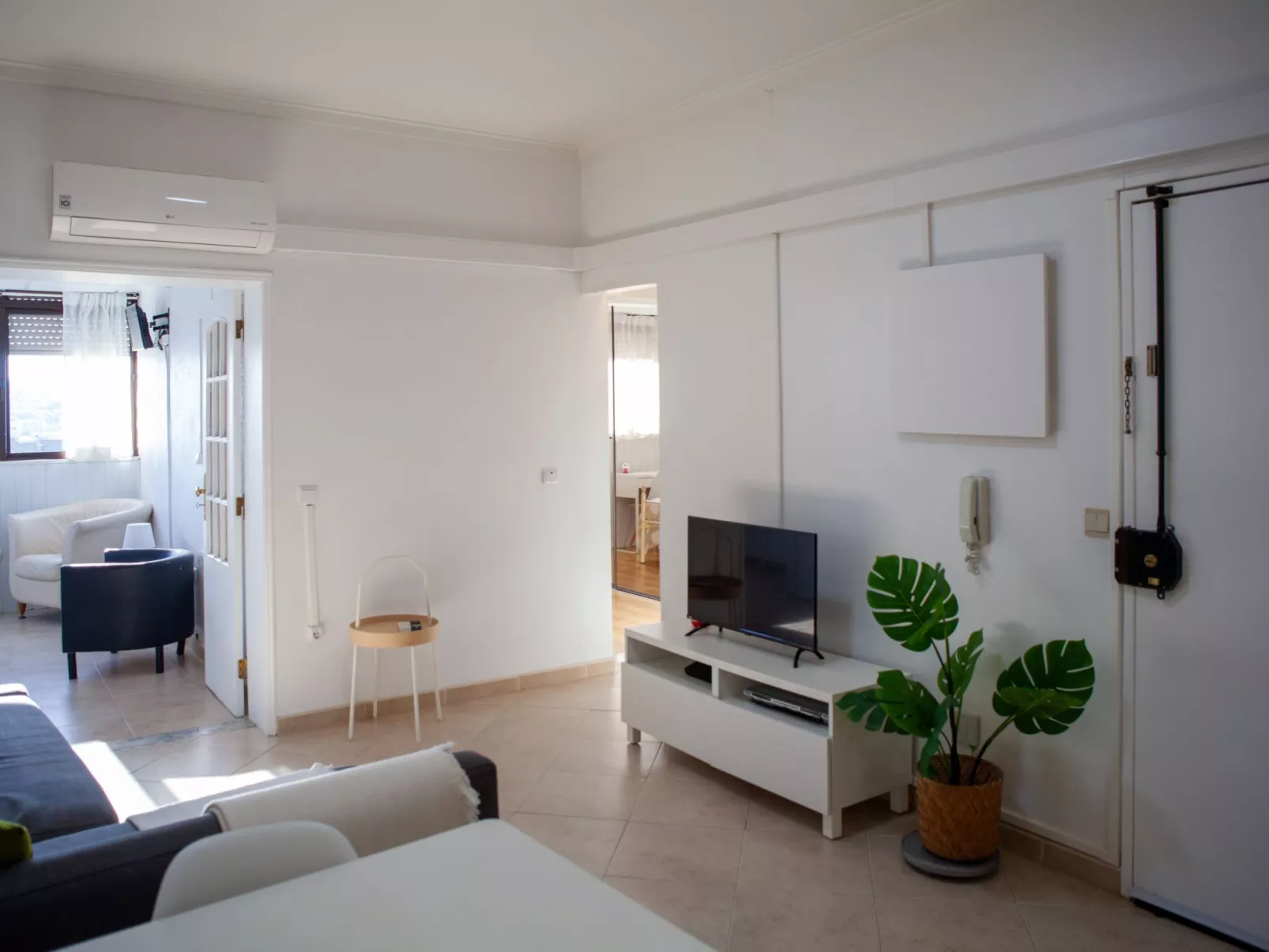 Just4u Wohnung 2 mit AC in der Nähe von Lissabon und Strand
