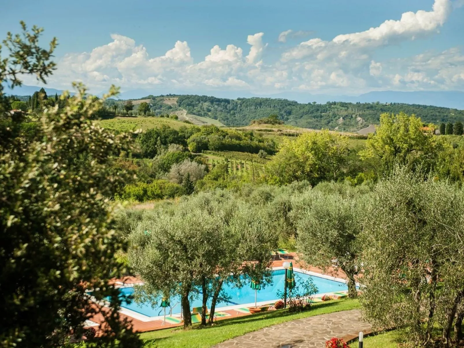 Collelungo Q8 Wohnung mit Pool-Image-tags.info