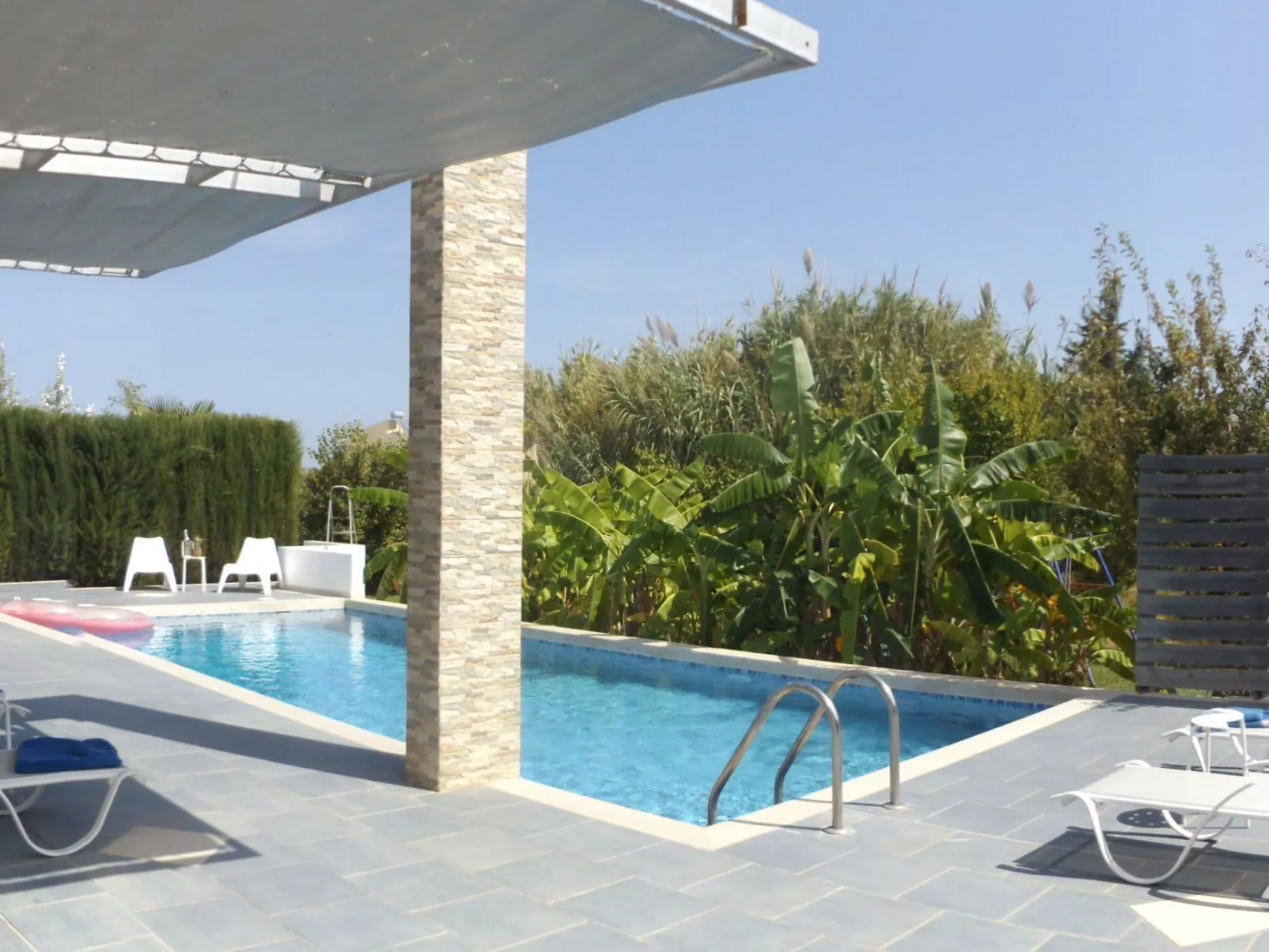 Villa "Xenos" mit Blick auf das Wasser-Buiten