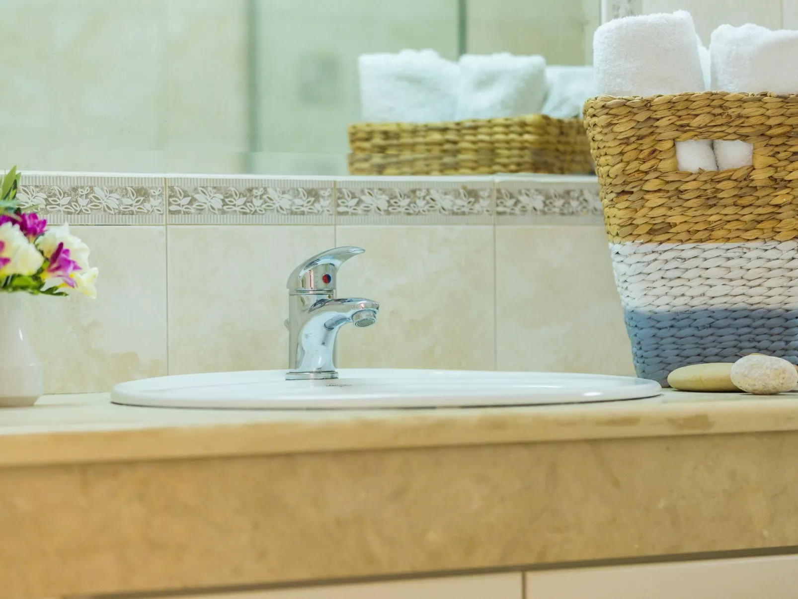 Familienvilla mit Pool, Garten, Spielplatz und BBQ-Binnen