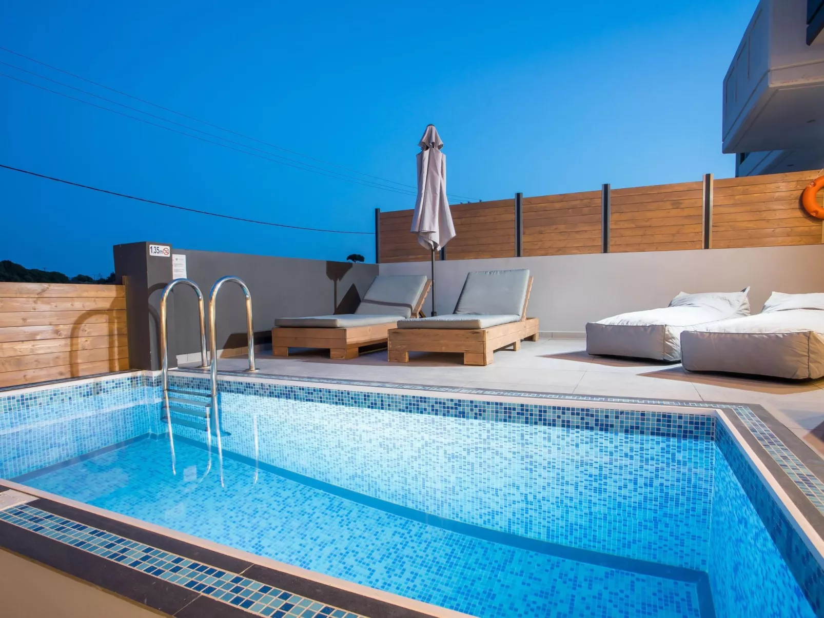 Armonikon Pool Villa 2-Binnen