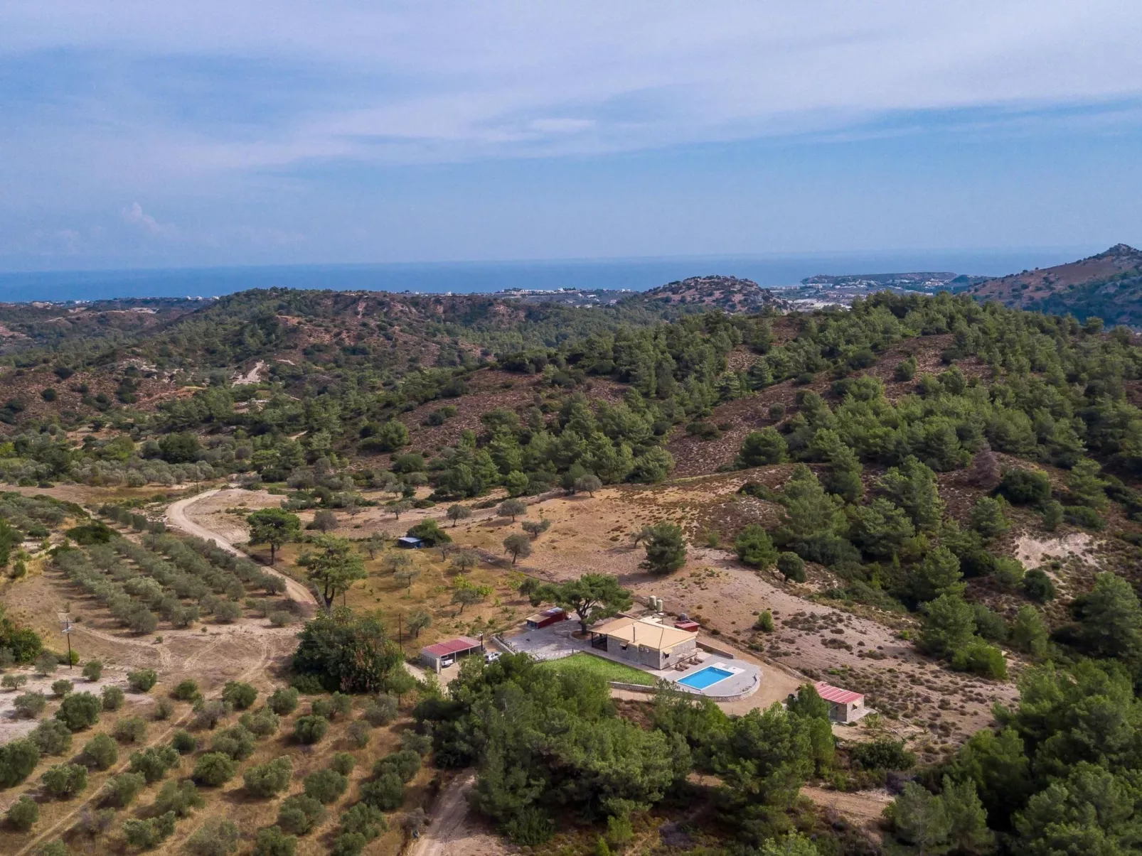 Schöne Steinvilla im Wald-Image-tags.info