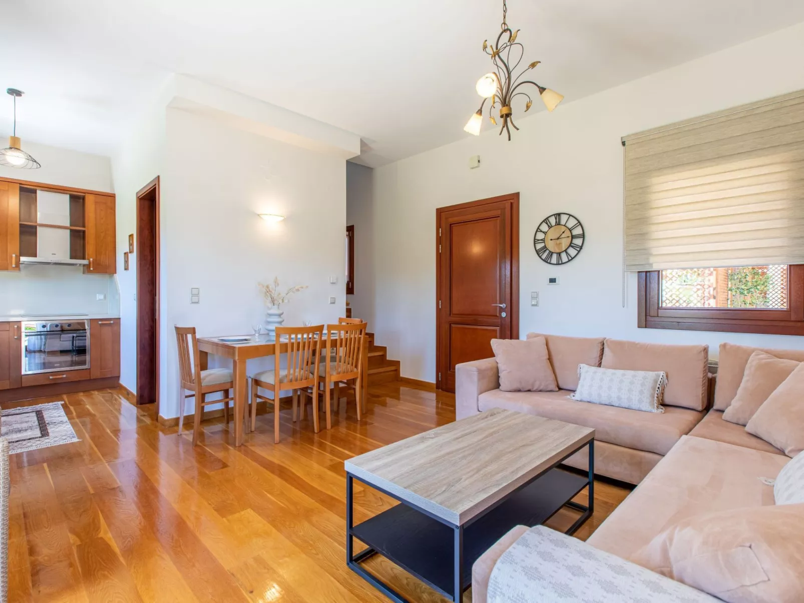 Cold Crest Haus-Image-tags.info