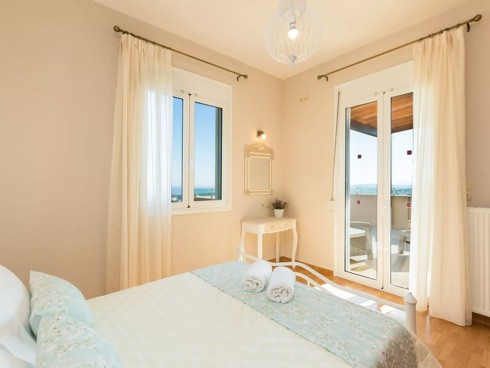 Ruhige Villa mit privatem Pool, BBQ und Kinderbereich-Binnen