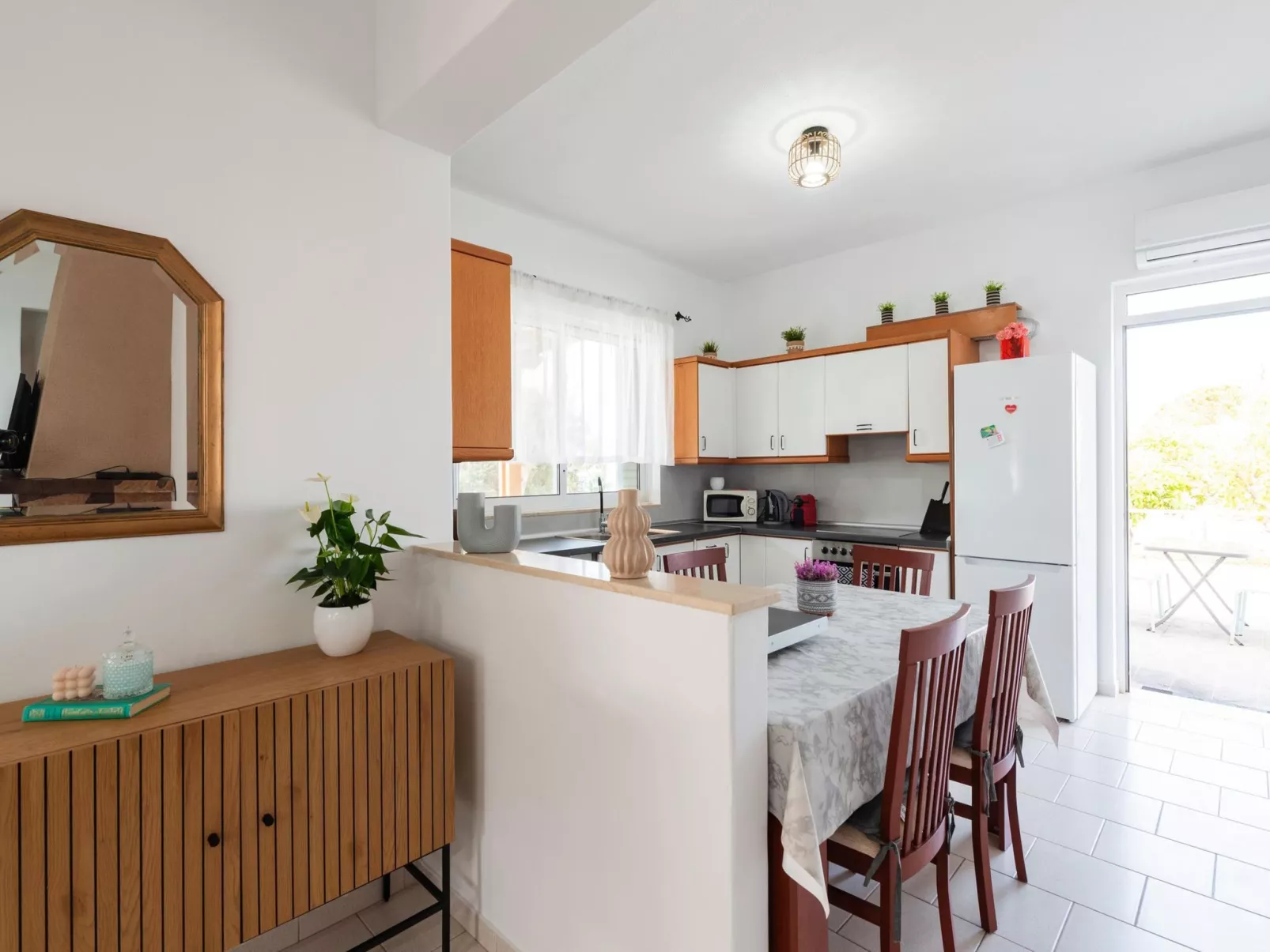 Villa Perla am Strand mit Meerblick-Binnen