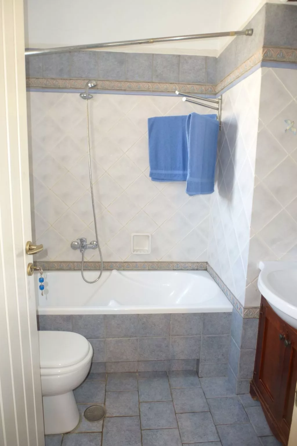 Apollon Paradise-Binnen