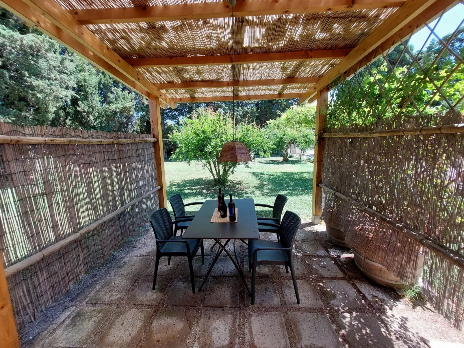 Melo Glicine' Wohnung mit Gemeinschaftspool-Buiten