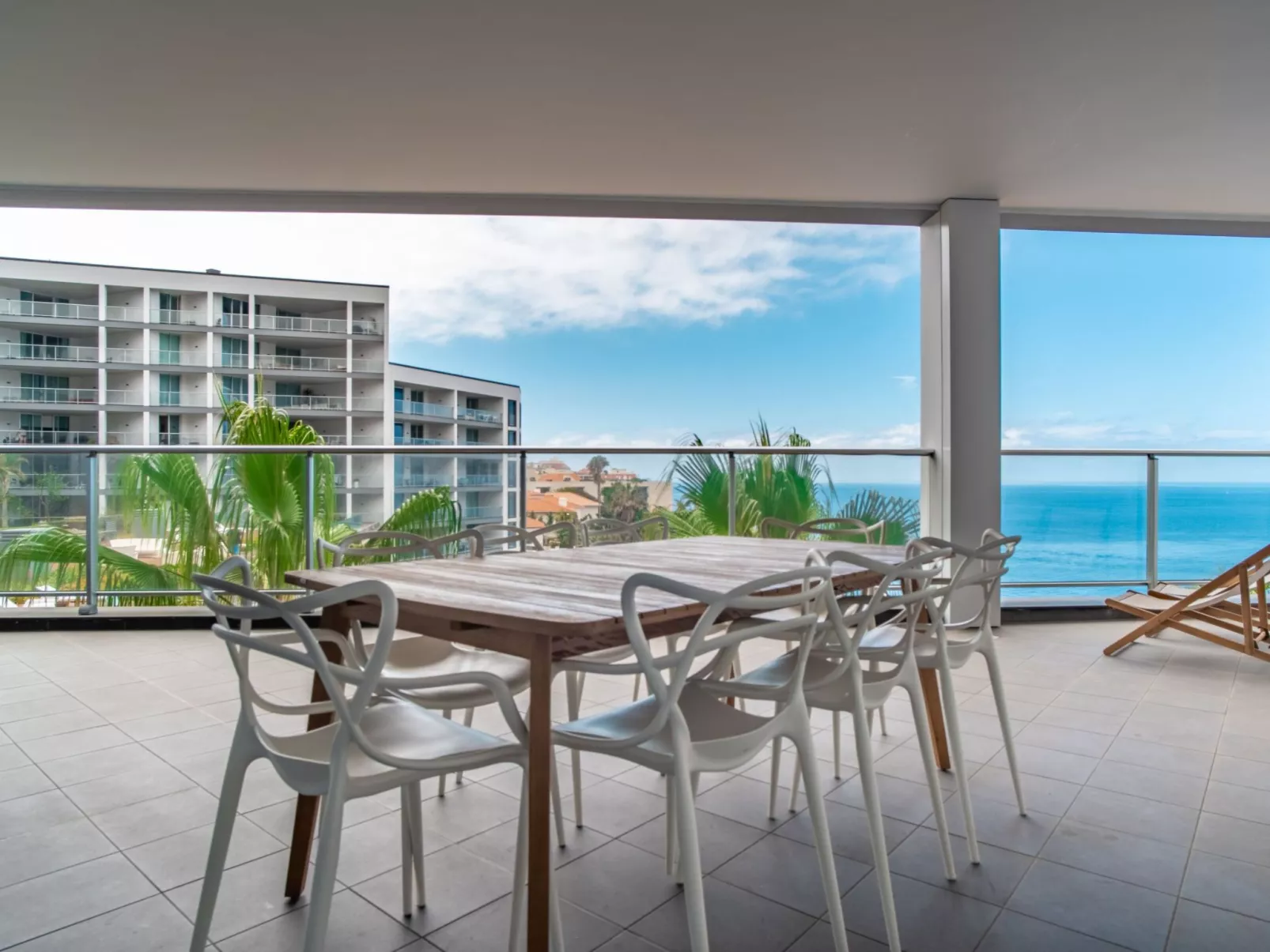 Für 6 Personen ca. 120 m&sup2; in São Martinho, Madeira (Südküste von Madeira)-Image-tags.info