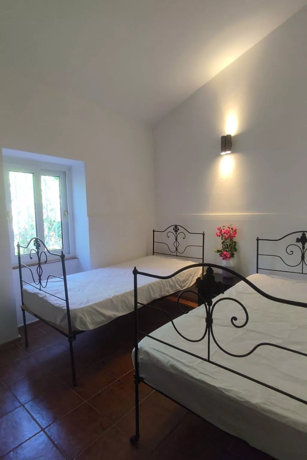 Mit Pool und 5 Schlafzimmern für 10 Personen.-Binnen