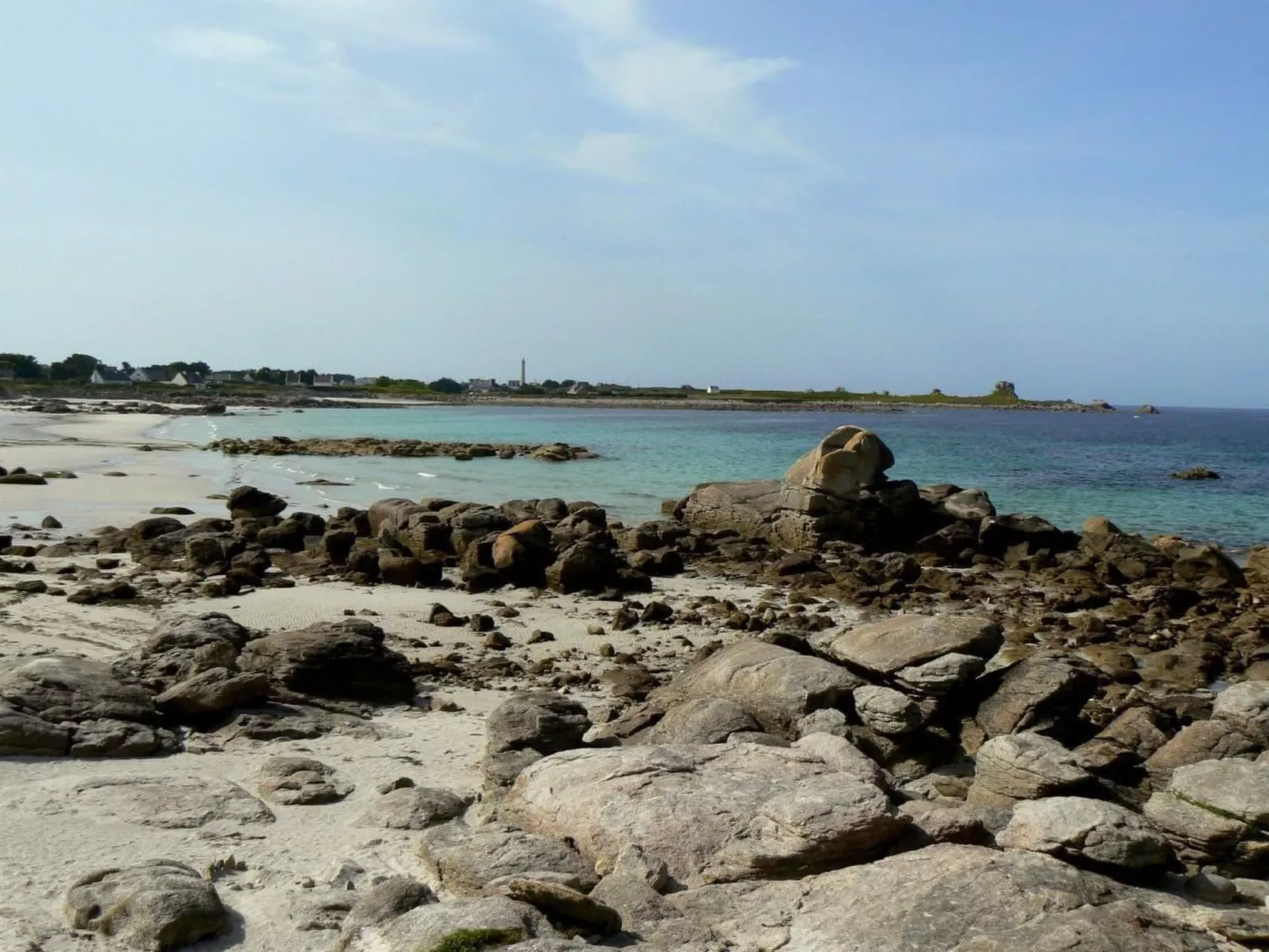 Küstennahes, bretonisches Ferienhaus mit Kamin