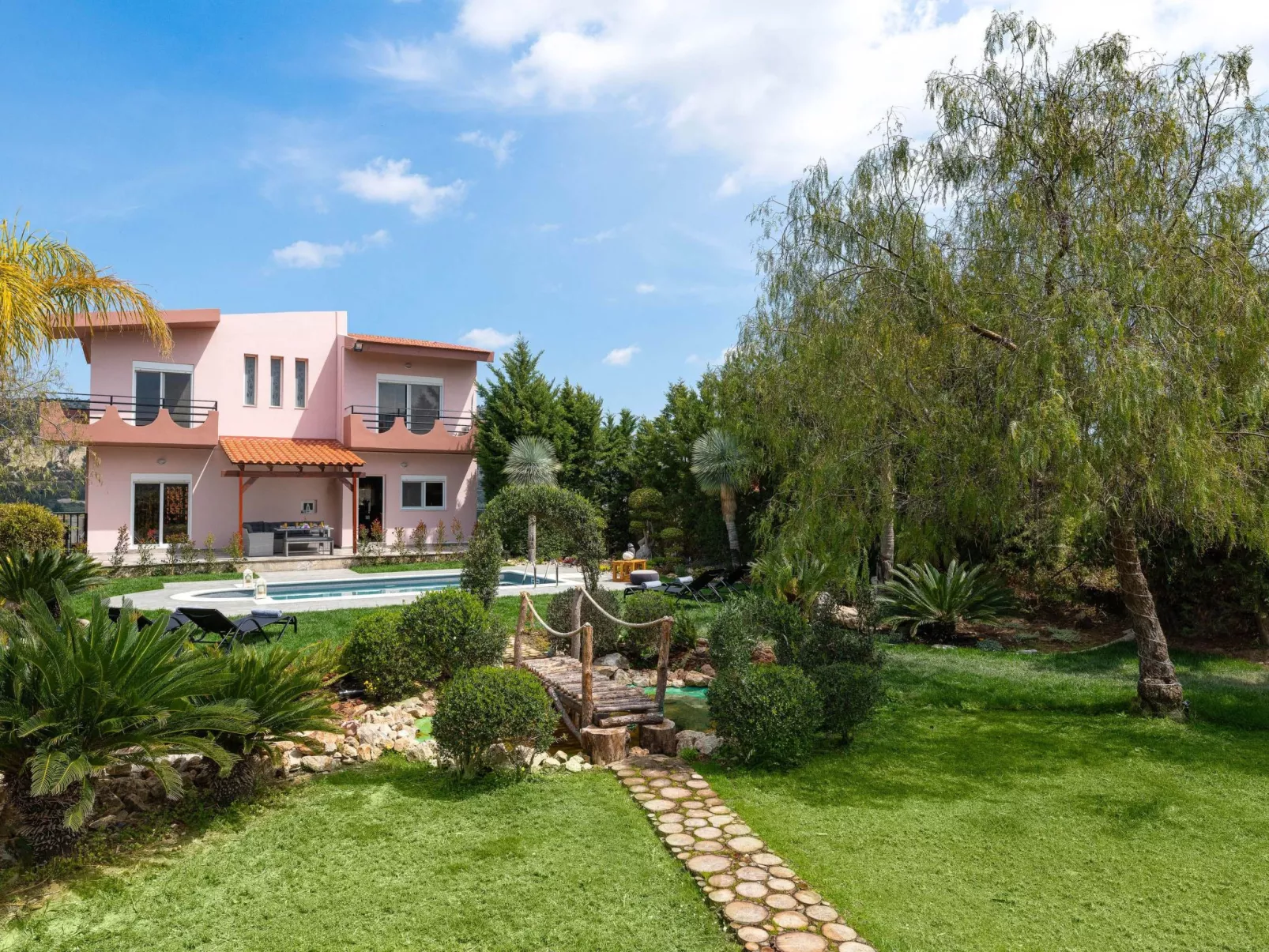 Gemütliche Villa Zenia in Damatria-Image-tags.info