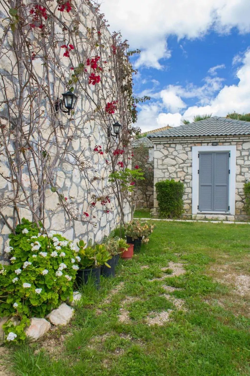 Villa mit zwei Schlafzimmern für 6 Personen. Parken, WiFi-Image-tags.info