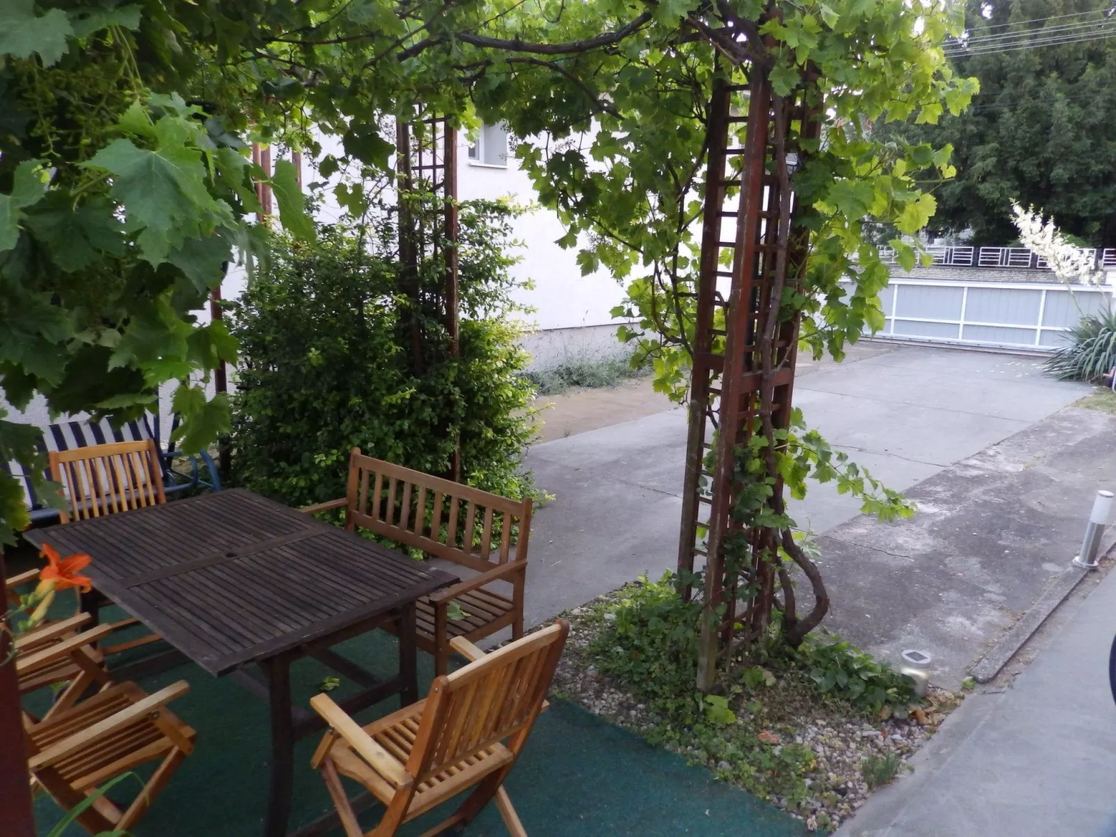 Wohnung in Fonyód mit Schönem Garten-Buiten