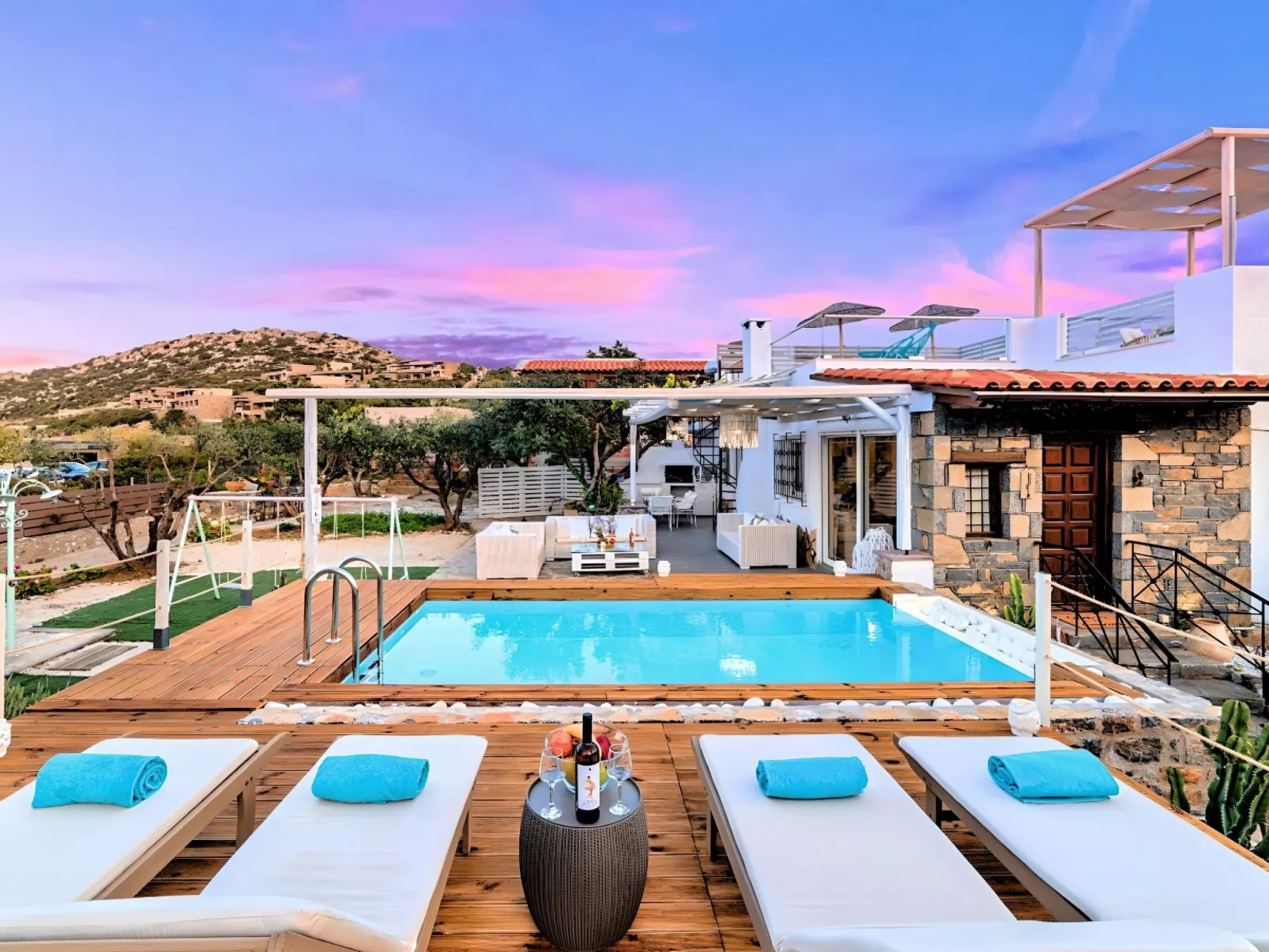 "Cretan Lodge" mit Blick auf das Wasser