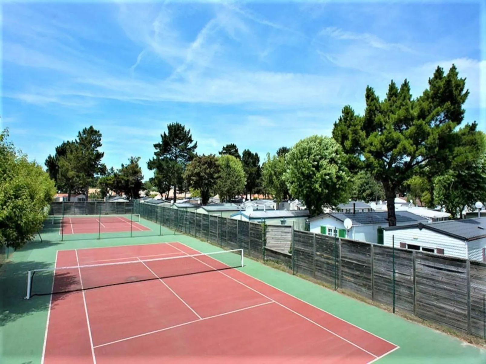 Standort mobil home 2 chambres-Buiten